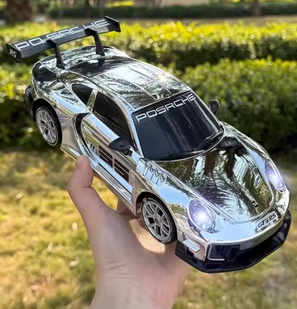 Машинка на радіокеруванні для дрифту Porsche GT3RS 1:18 повнопривідна із світлодіодним підсвічуванням Silver (mnz-em2-vvn) - фото 4 Машинка на радіокеруванні для дрифту Porsche GT3RS 1:18 повнопривідна із світлодіодним підсвічуванням Silver (mnz-em2-vvn) - фото 4