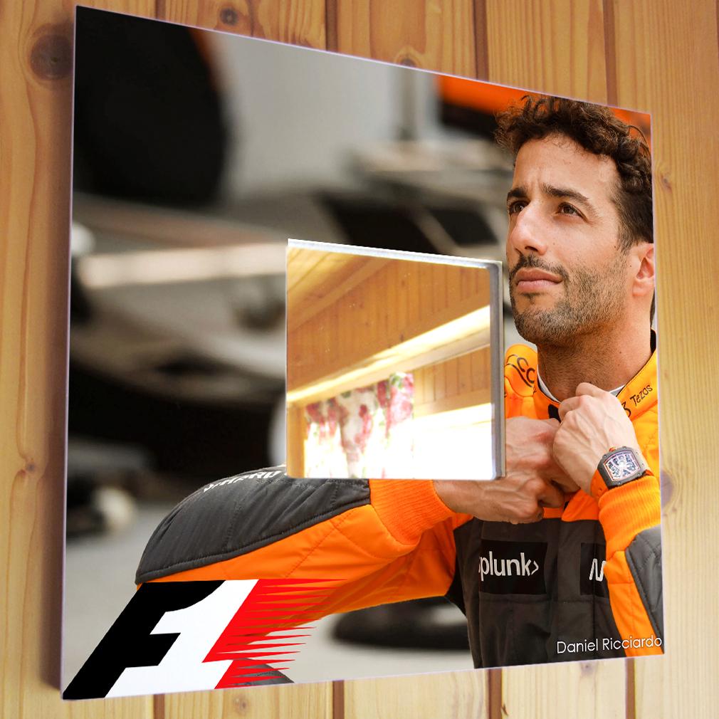 Зеркало декоративное Даниэль Риккардо Formula F1 260х260 мм (M04403)