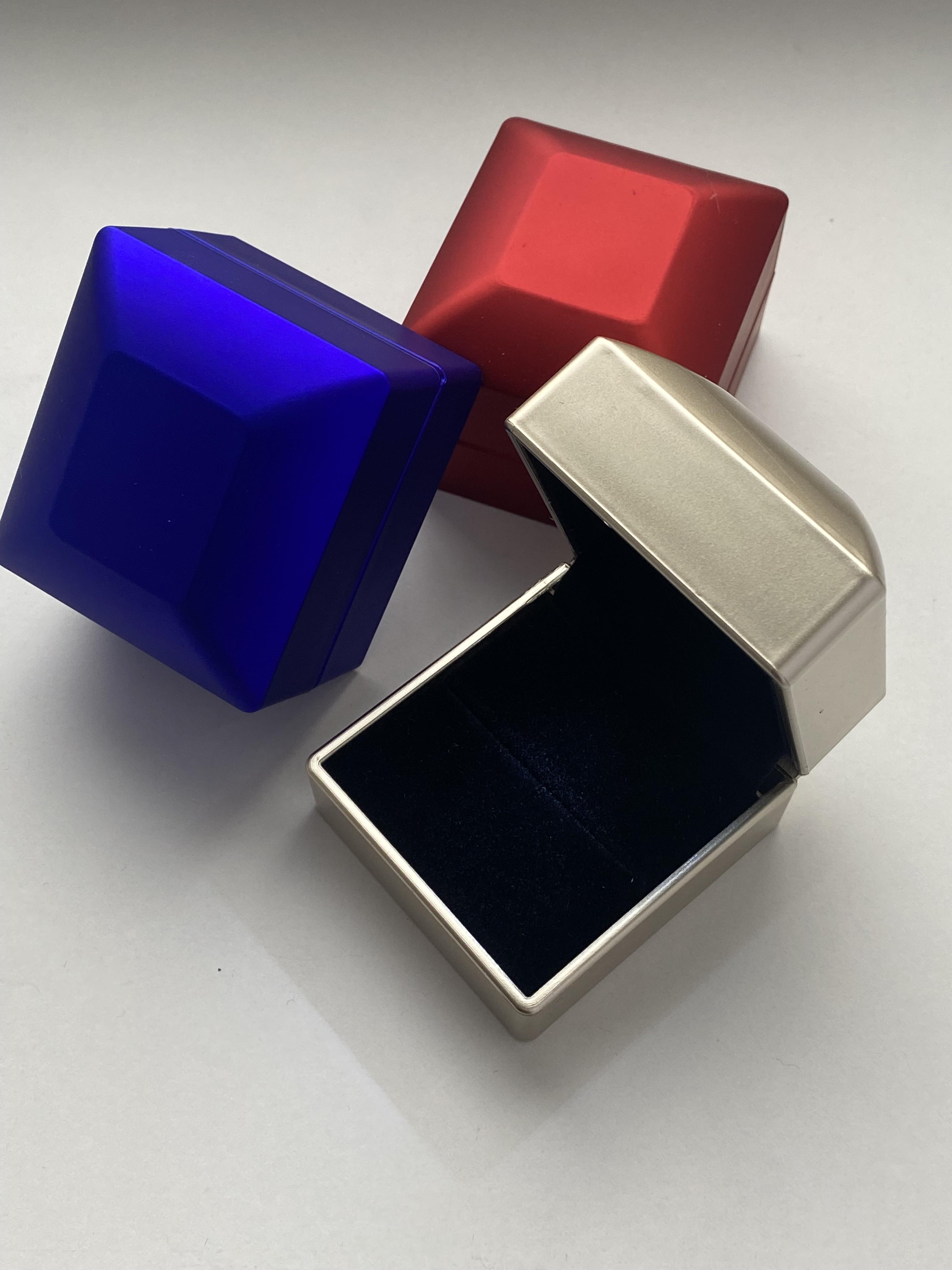 Коробочка для кольца Marry Me с подсветкой (601032) - фото 7 Коробочка для кольца Marry Me с подсветкой (601032) - фото 7