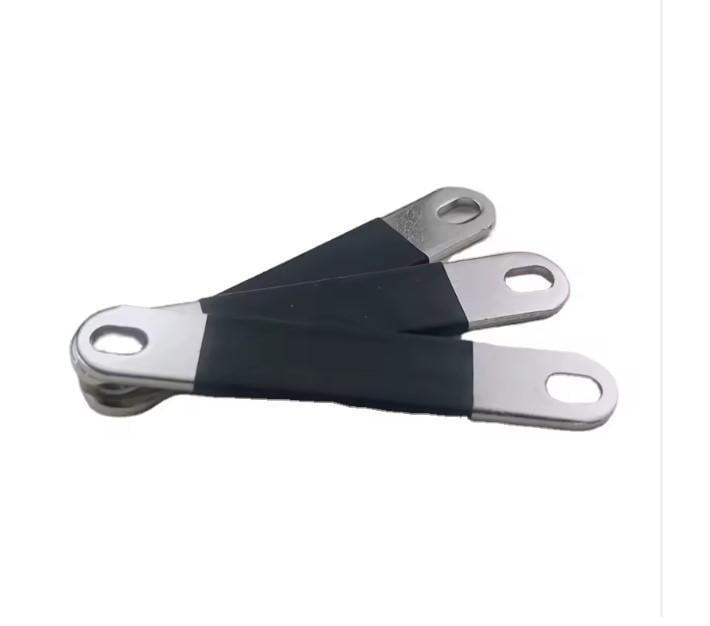 Пластина для з'єднання акумуляторів 76x13x2 мм М4 отвір 8x4 мм перемичка з ізоляцією 2 шт. (Е051622-2) Пластина для з'єднання акумуляторів 76x13x2 мм М4 отвір 8x4 мм перемичка з ізоляцією 2 шт. (Е051622-2)