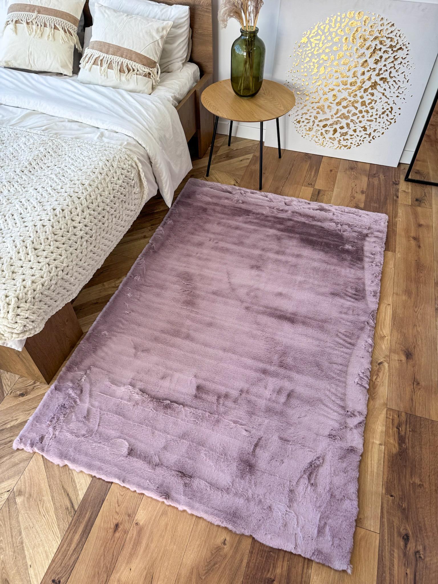 Ковер прямоугольный из искусственного меха кролика 80х150 см Лиловый