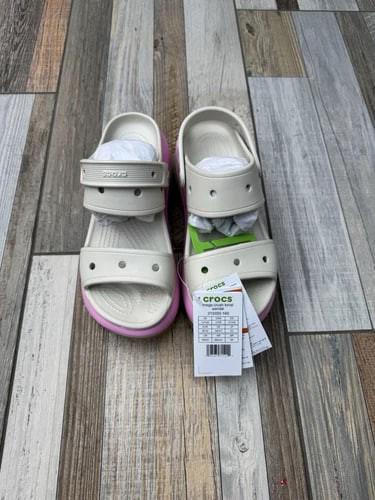 Сандали женские Crocs Mega Crush Tonal Sandal р. 37/38 Stucco (17647) - фото 4
