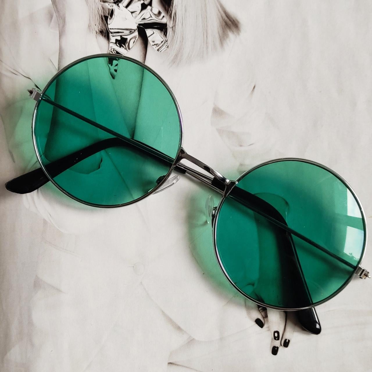 Солнцезащитные очки тишейды с цветной линзой Зеленый в серебре