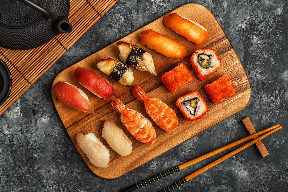 Картина на холсте Суши 50х70 см (Q138)