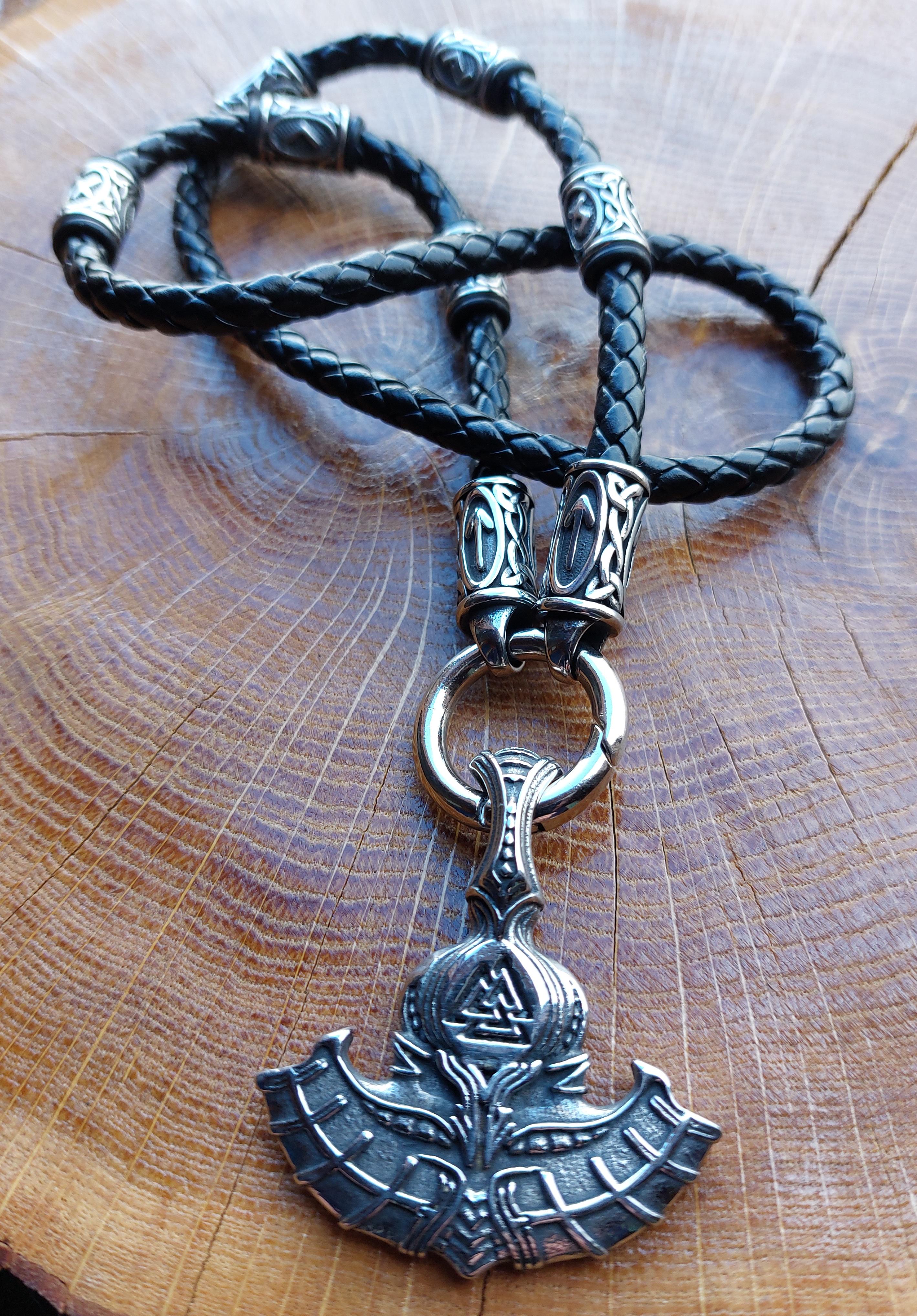 Кольє шнур LITAURS з кулон оберегом М'єльнір молот Тора і рунами (250402) - фото 4 Кольє шнур LITAURS з кулон оберегом М'єльнір молот Тора і рунами (250402) - фото 4