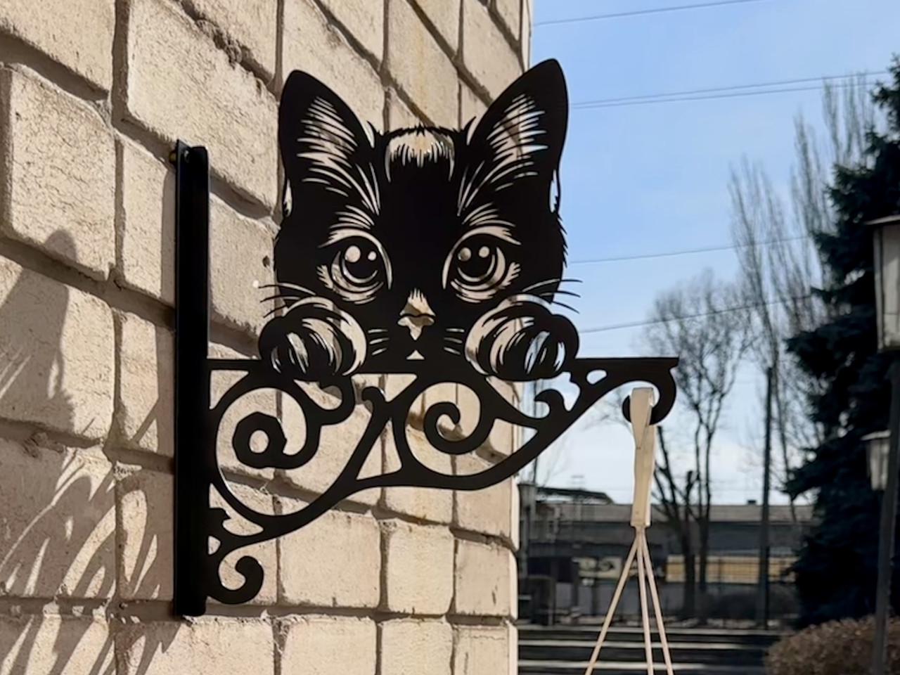 Кронштейн Милый котенок для кашпо с цветами метал Черный (Б012) - фото 2 Кронштейн Милый котенок для кашпо с цветами метал Черный (Б012) - фото 2