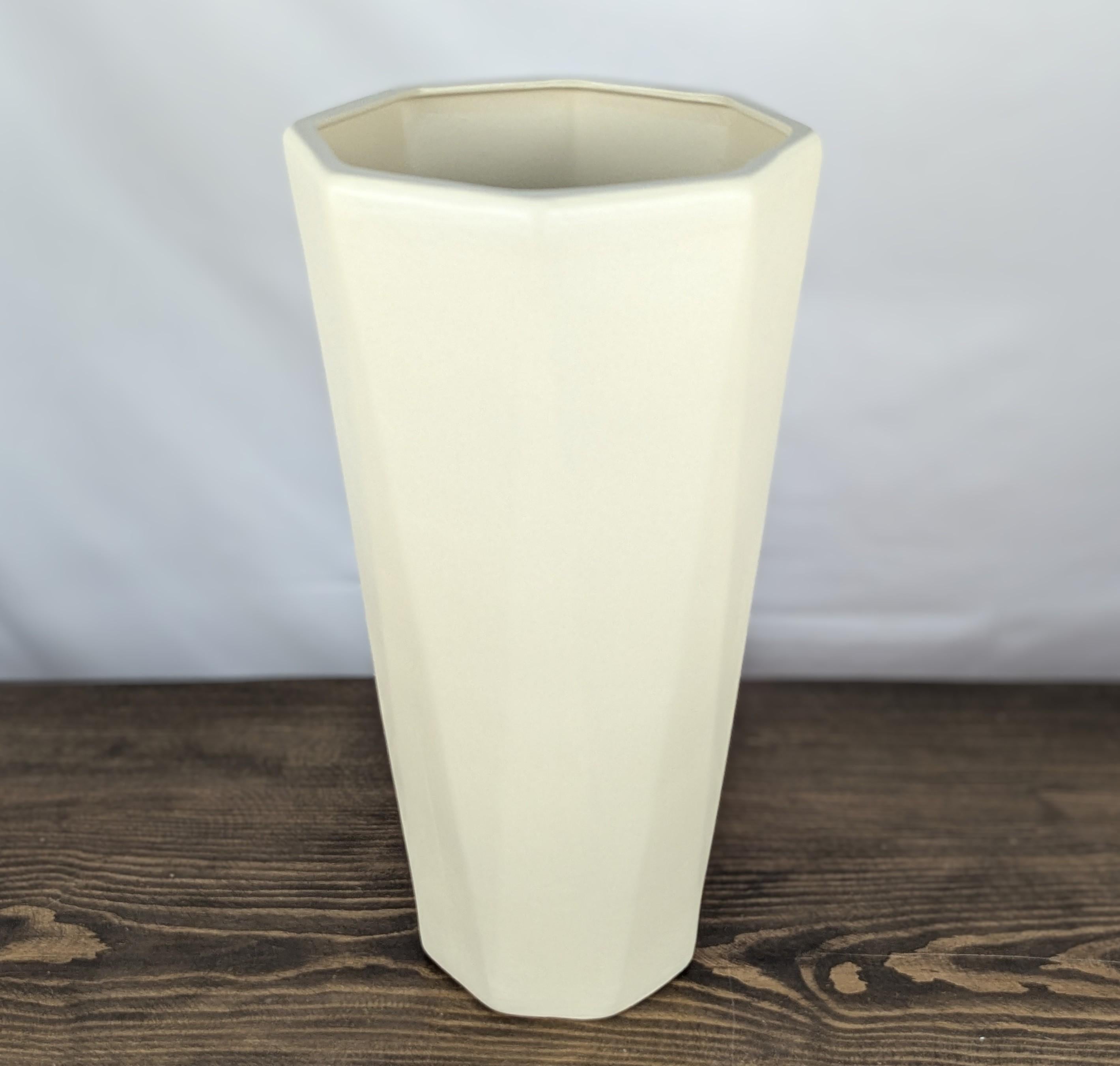 Ваза Nana ceramics Комета муар 40 см Бежевий