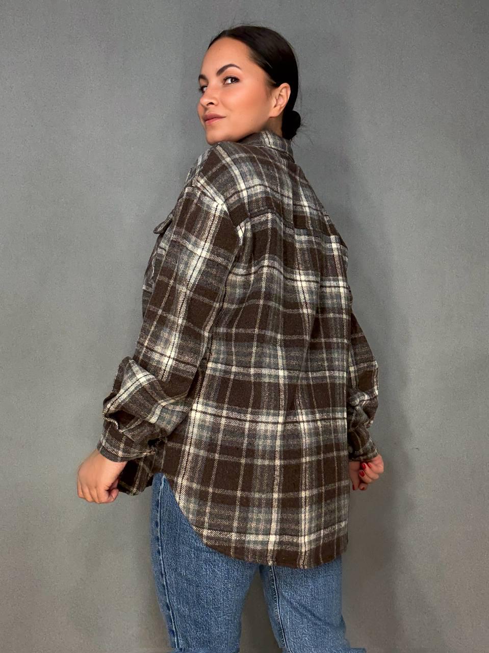 Сорочка жіноча YZY 223 картата оверсайз тепла байка OS Коричневий (5402) - фото 4 Сорочка жіноча YZY 223 картата оверсайз тепла байка OS Коричневий (5402) - фото 4