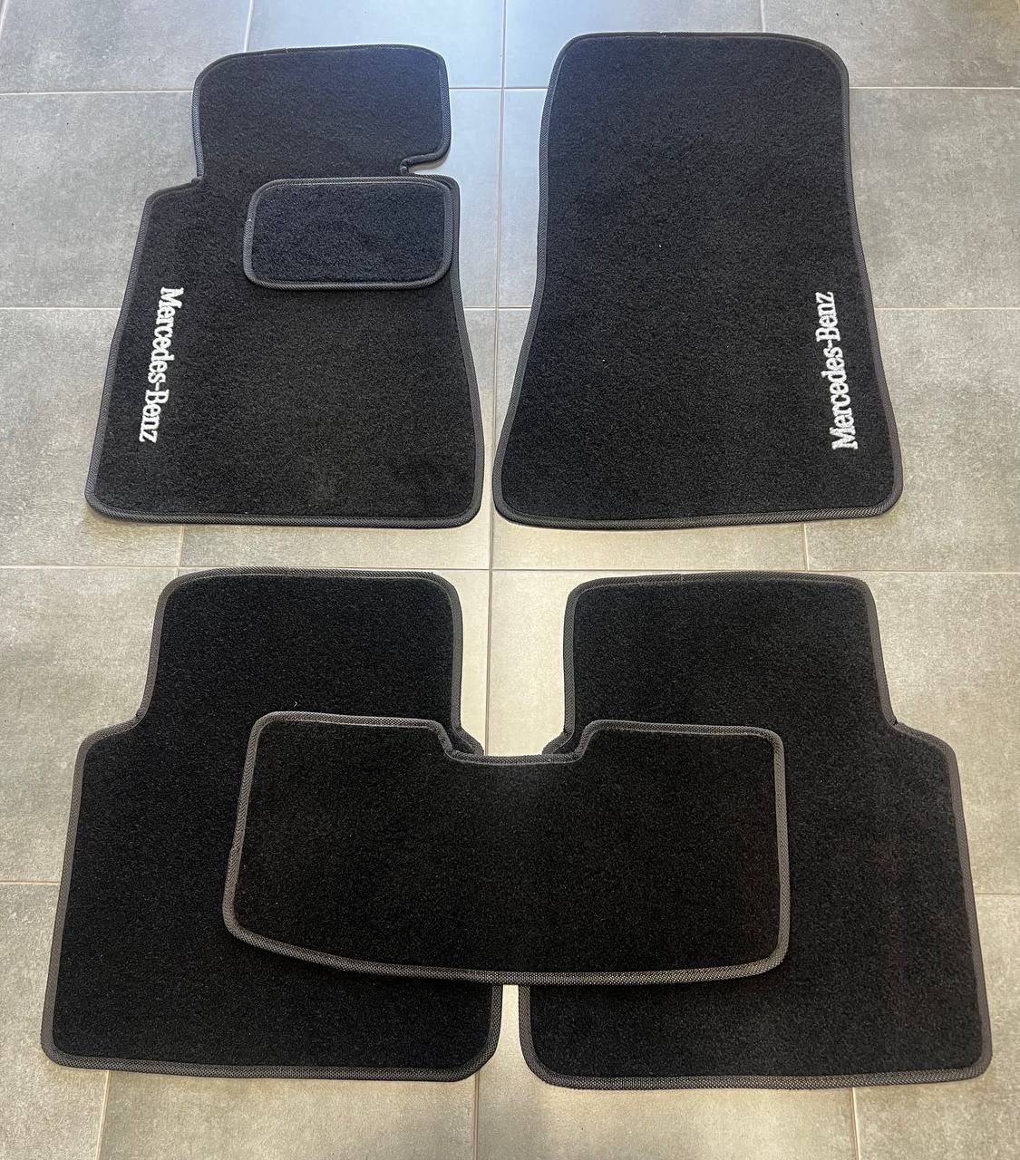 Коврики автомобильные ворсовые в салон для Mercedes C-class W 201/190 1982-н. в. 5 шт. Черный