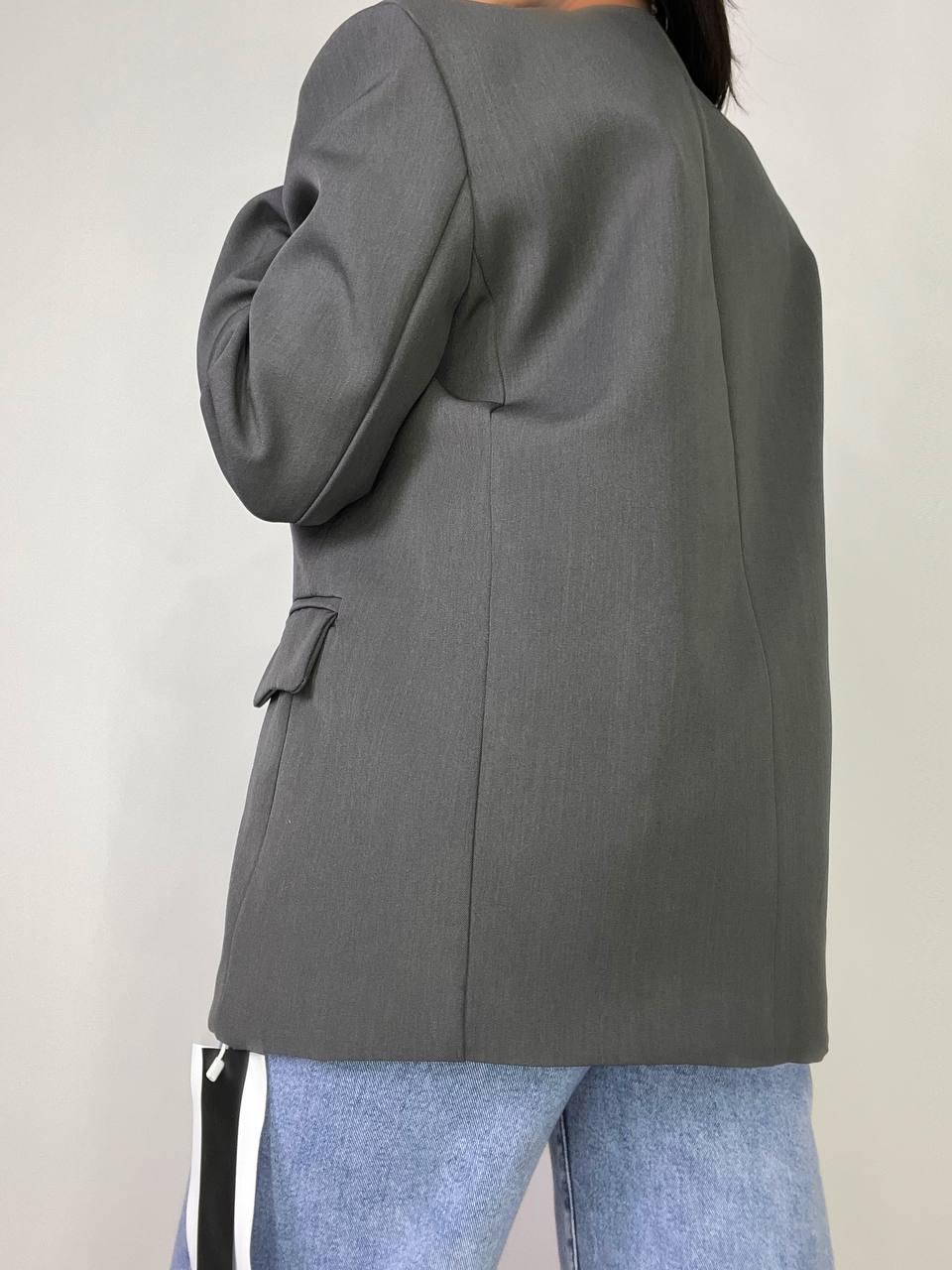 Пиджак женский Qidian 9329 двойка имитация жилетки свободный широкий крой OS Серый (3769) - фото 6 Пиджак женский Qidian 9329 двойка имитация жилетки свободный широкий крой OS Серый (3769) - фото 6