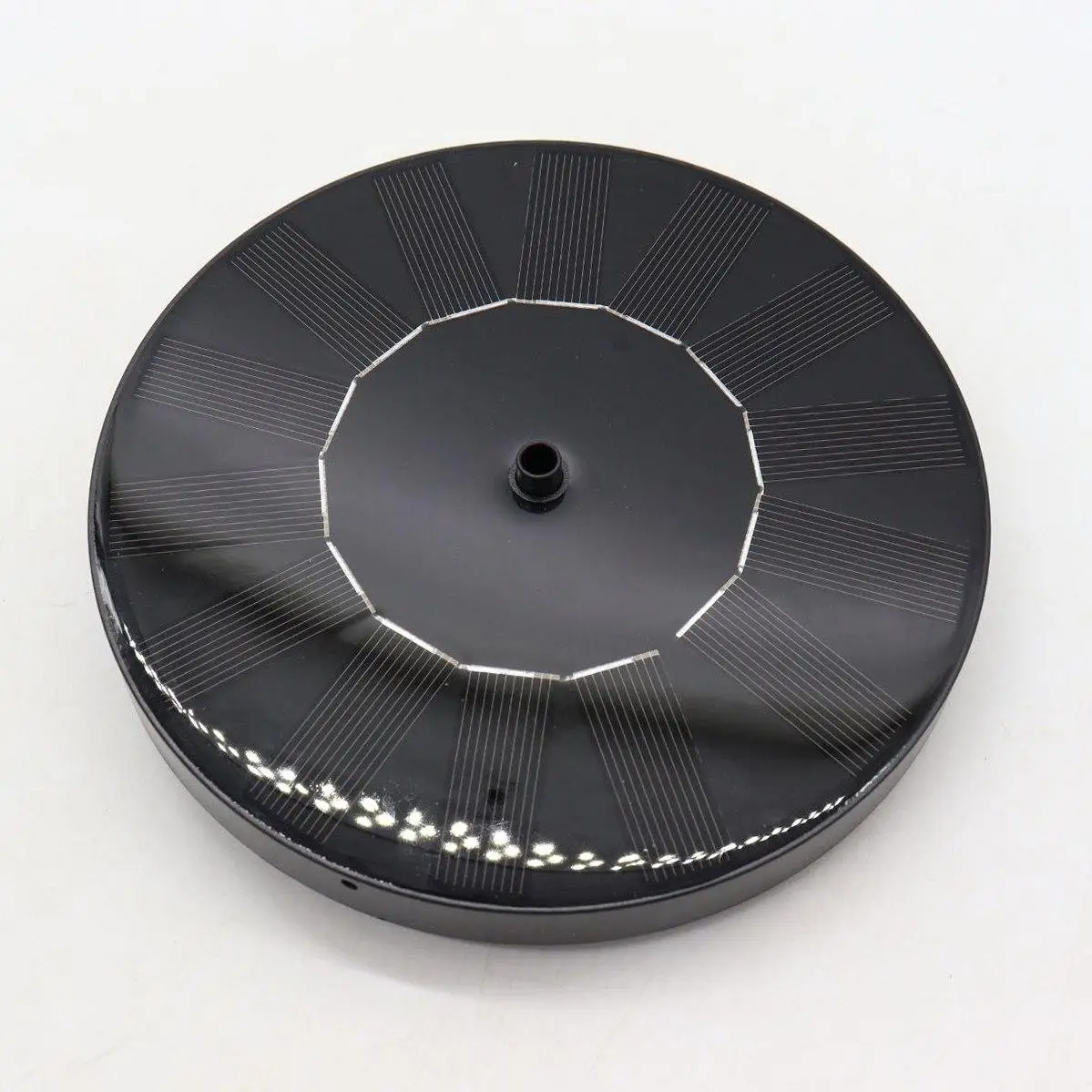 Насос із сонячною панеллю + 6 насадок - фото 3 Насос із сонячною панеллю + 6 насадок - фото 3