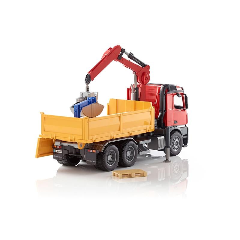 Фургон Bruder Mercedes Arocs із навантажувачем та піддонами модель 1:16 03651 - фото 5 Фургон Bruder Mercedes Arocs із навантажувачем та піддонами модель 1:16 03651 - фото 5