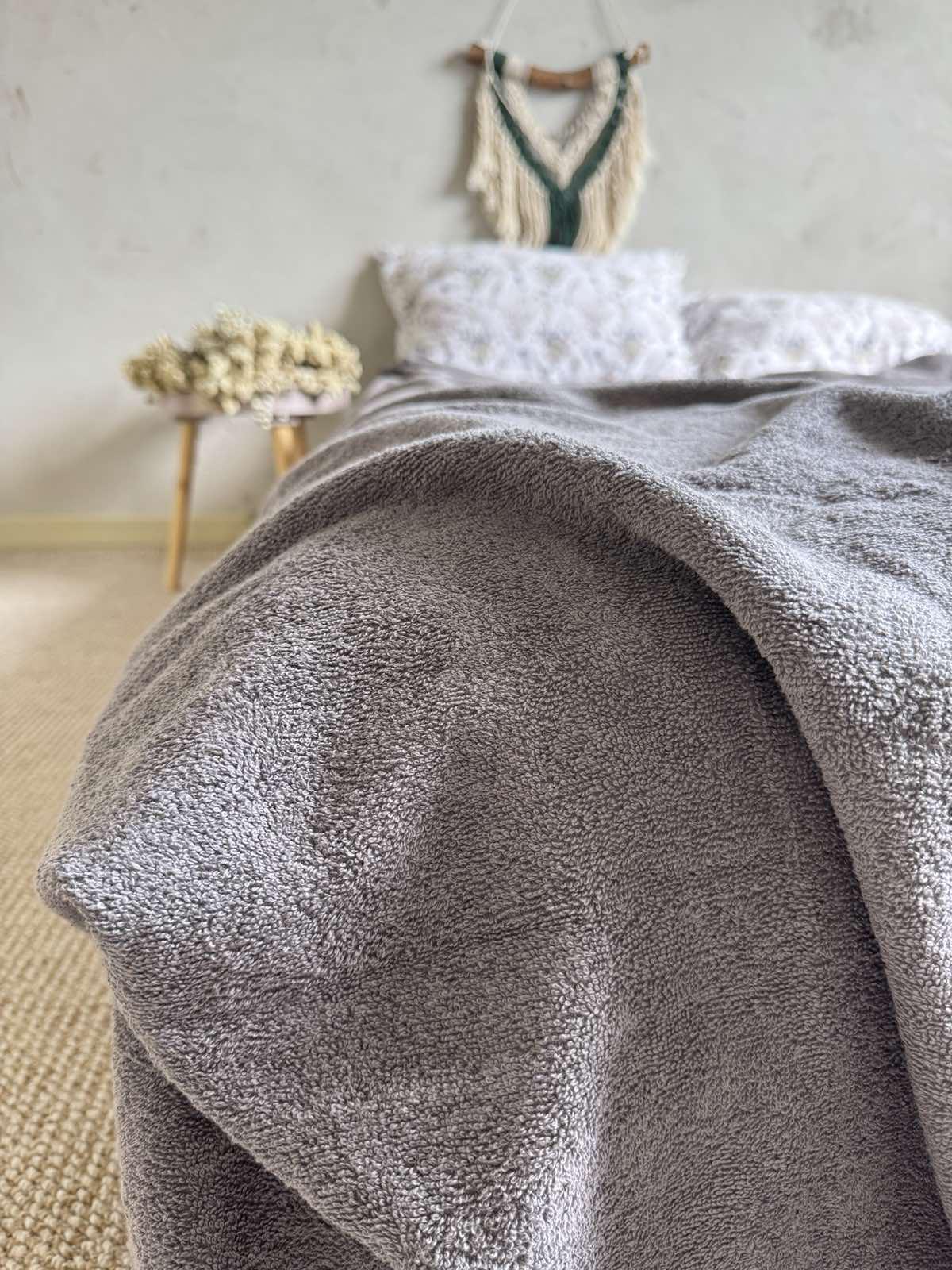 Простынь-покрывало махровое ZEINTEX MADEIRA хлопковое 150х220 см Серый (26970969) - фото 10 Простынь-покрывало махровое ZEINTEX MADEIRA хлопковое 150х220 см Серый (26970969) - фото 10