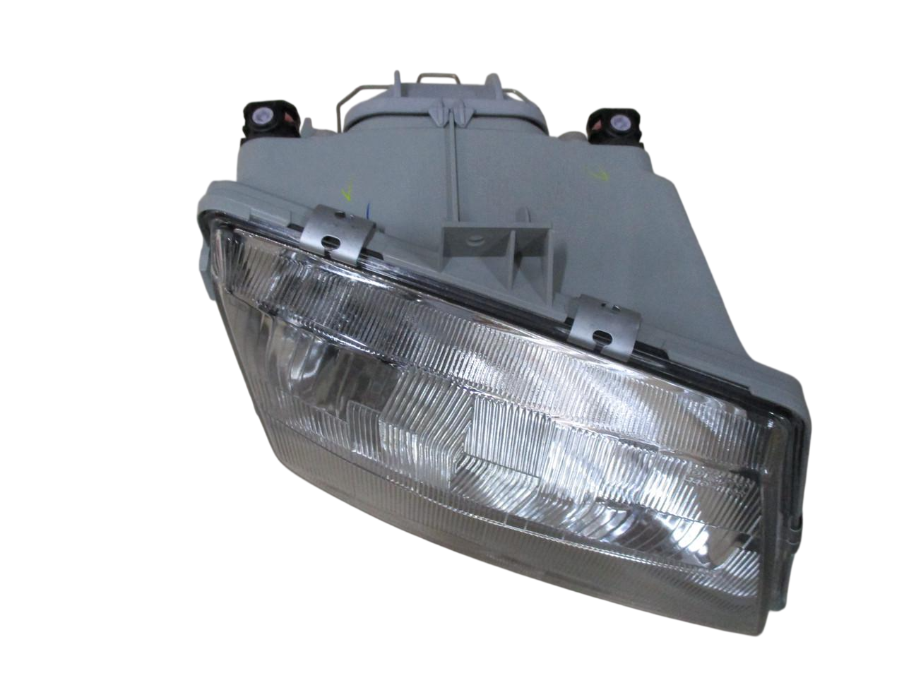 Фара правая электро DEPO 440-1119R-LD-EM MERCEDES VITO 96-> (3085953650) Фара правая электро DEPO 440-1119R-LD-EM MERCEDES VITO 96-> (3085953650)