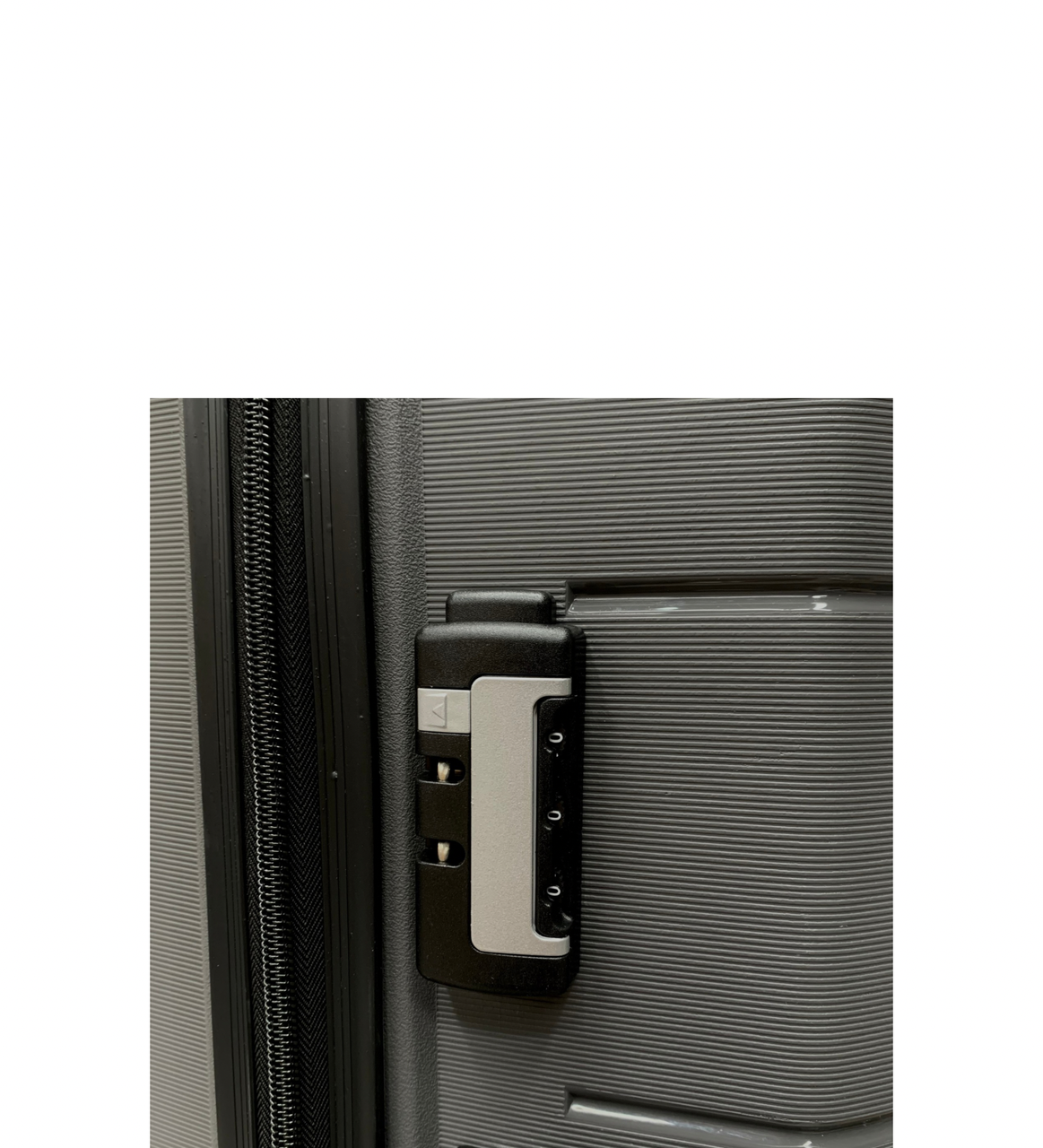 Чемодан my Polo PP002-М полипропилен на 4-х двойных колесах средний М 70 л - фото 2 Чемодан my Polo PP002-М полипропилен на 4-х двойных колесах средний М 70 л - фото 2