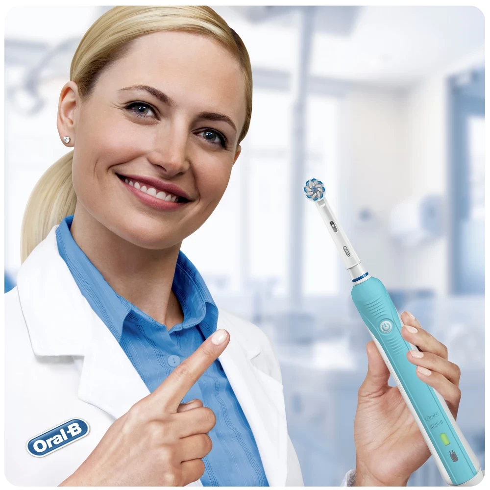 Щітка Oral-B PRO 700 (03165) - фото 2