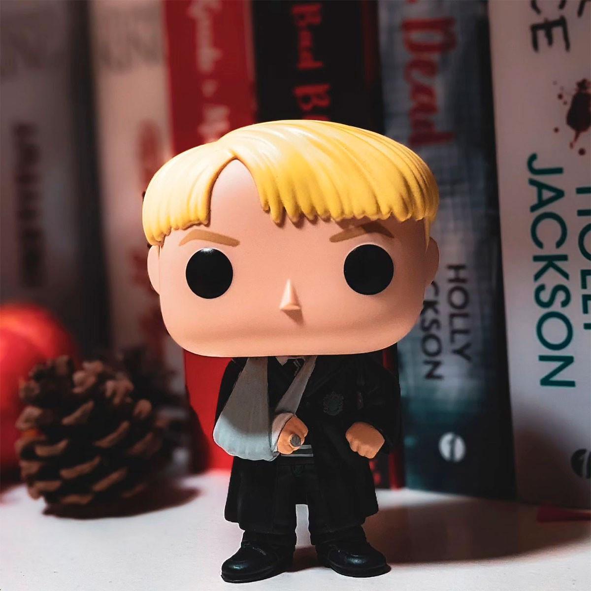 Ігрова фігурка Funko Pop! Гаррі Поттер Малфой зі зламаною рукою (21955560) - фото 2