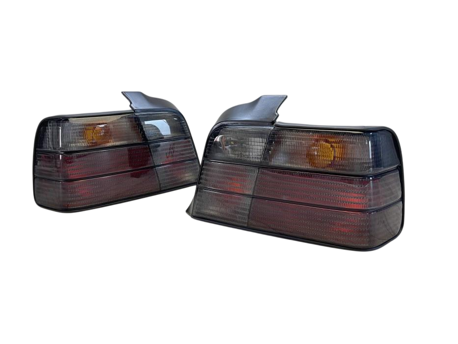 Автомобильные фонари задние BMW 3 E36 Sedan (2312529864) Автомобильные фонари задние BMW 3 E36 Sedan (2312529864)
