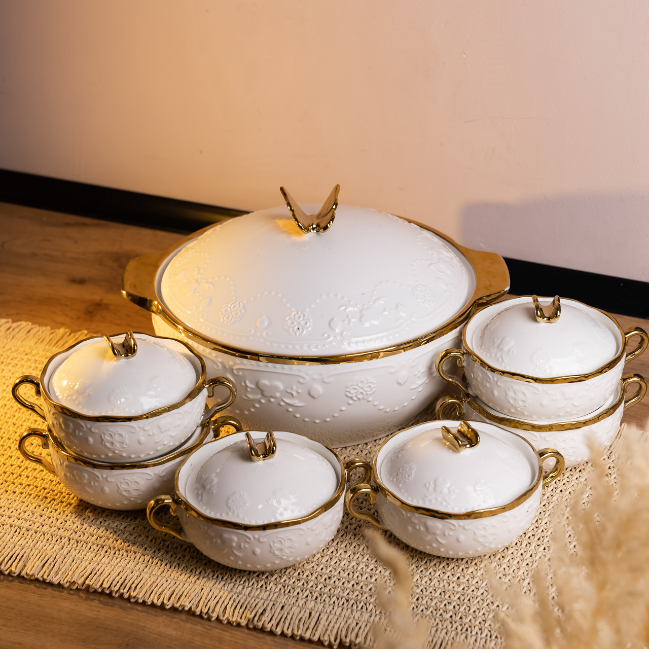 Сервиз суповой фарфоровый Amphora на 6 персон супница 3 л с 6 бульонницами 300 мл 7 предметов Белый/Золотой (SPW-16) - фото 7 Сервиз суповой фарфоровый Amphora на 6 персон супница 3 л с 6 бульонницами 300 мл 7 предметов Белый/Золотой (SPW-16) - фото 7