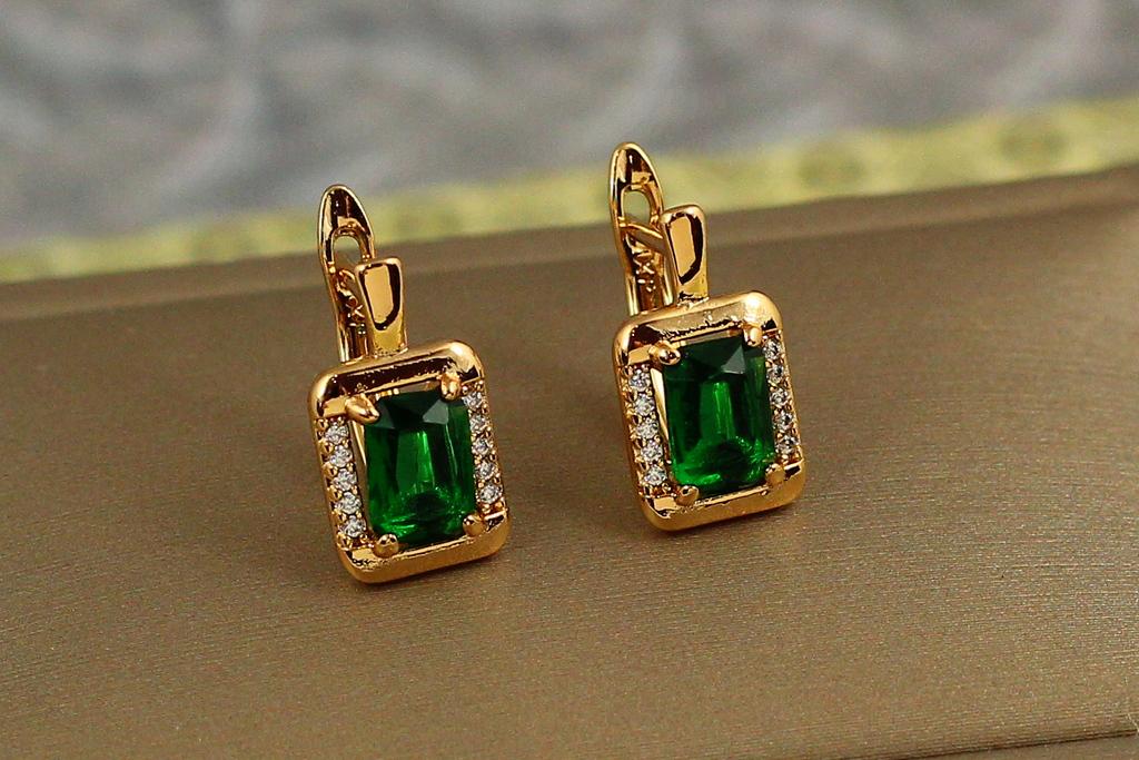 Серьги Xuping Jewelry фельетон с зеленым камнем 1,5 см Золотистый (26976067)