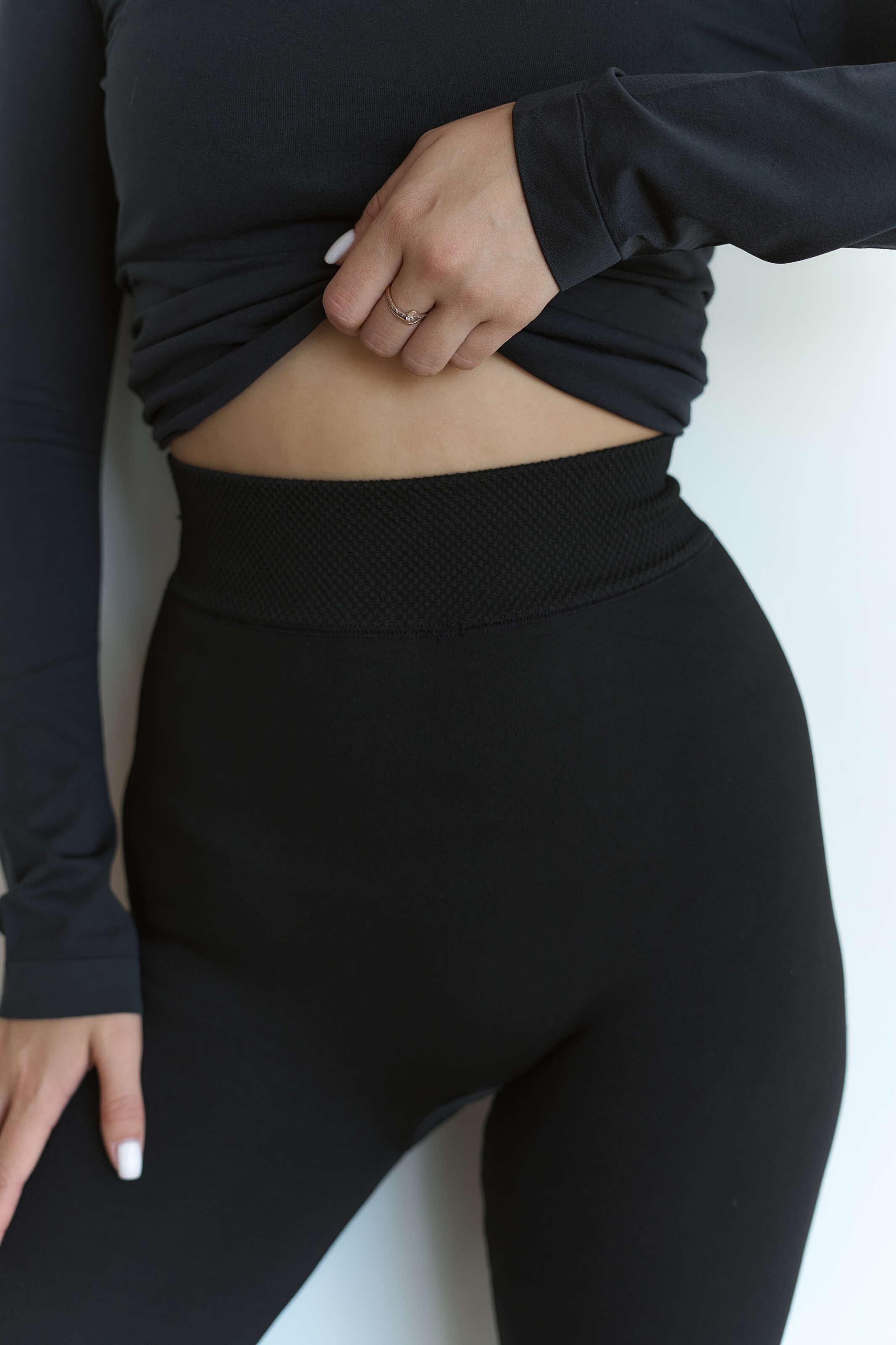 Легинсы бесшовные на меху S/M Черный (901011) - фото 5 Легинсы бесшовные на меху S/M Черный (901011) - фото 5