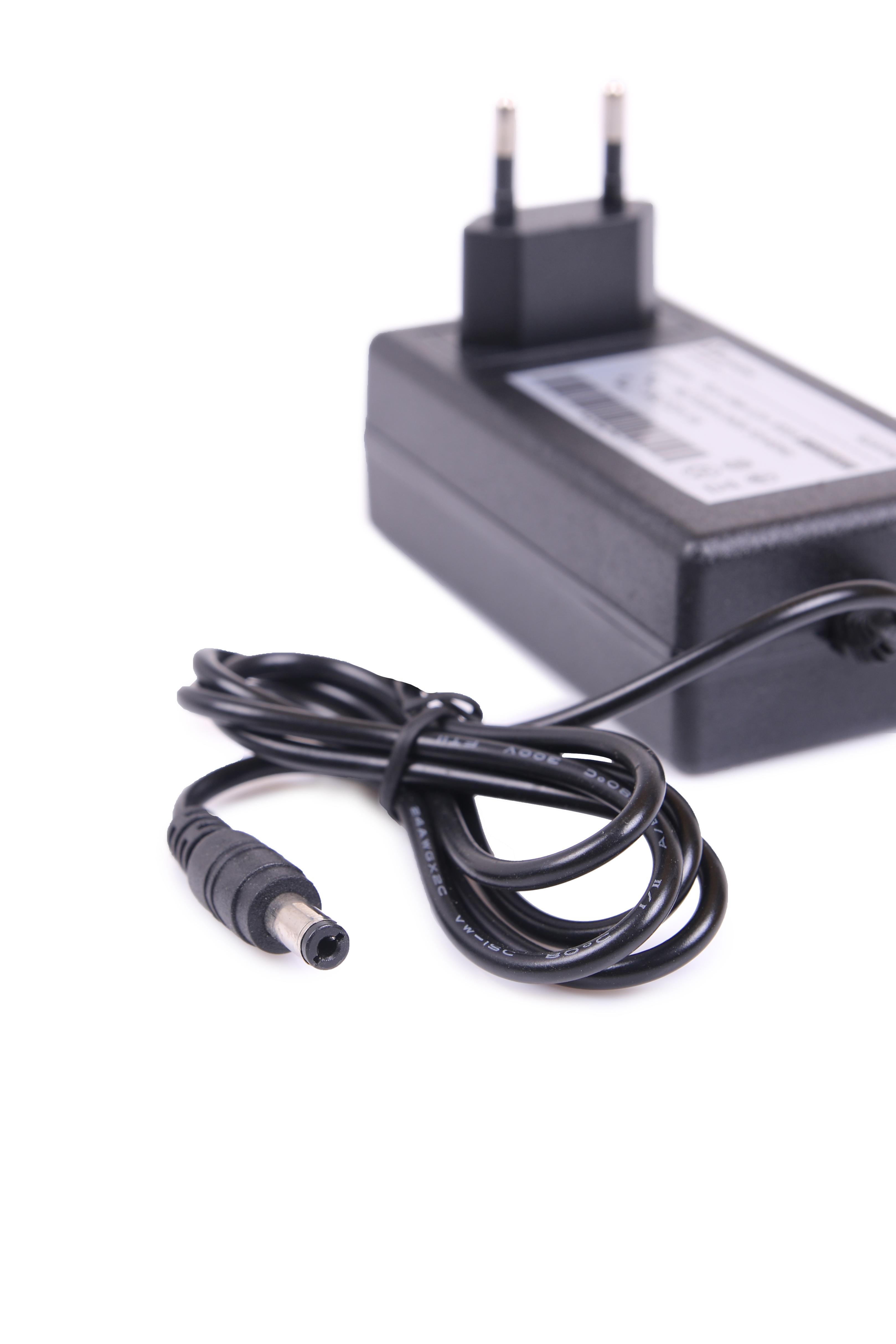 Блок питания VENOM розеточный 12 V 36 Вт (11264) - фото 3 Блок питания VENOM розеточный 12 V 36 Вт (11264) - фото 3