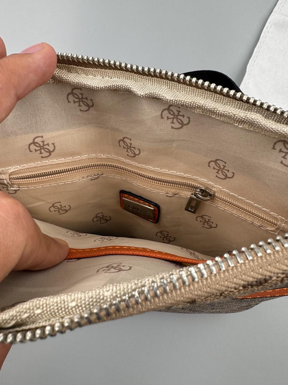 Барсетка через плечо Guess Vezzola Бежевый - фото 5 Барсетка через плечо Guess Vezzola Бежевый - фото 5