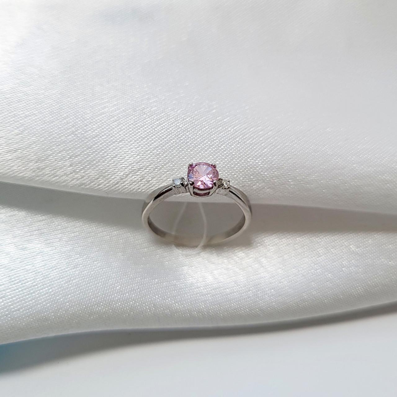 Кольцо серебряное женское с розовым камнем серебро 925 пробы родированное 1,65 г р. 18 (81055р 18,0)