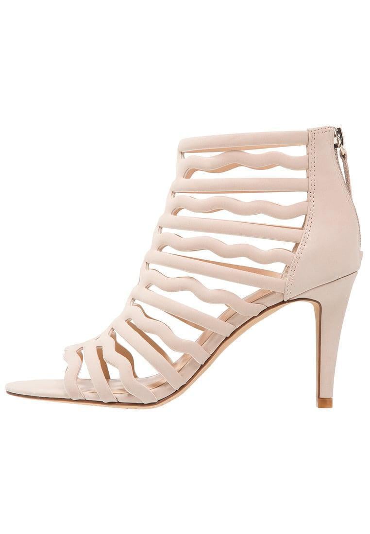 Босоніжки жіночі Vince Camuto Crystila р. 38 25 см Бежевий (691543042)