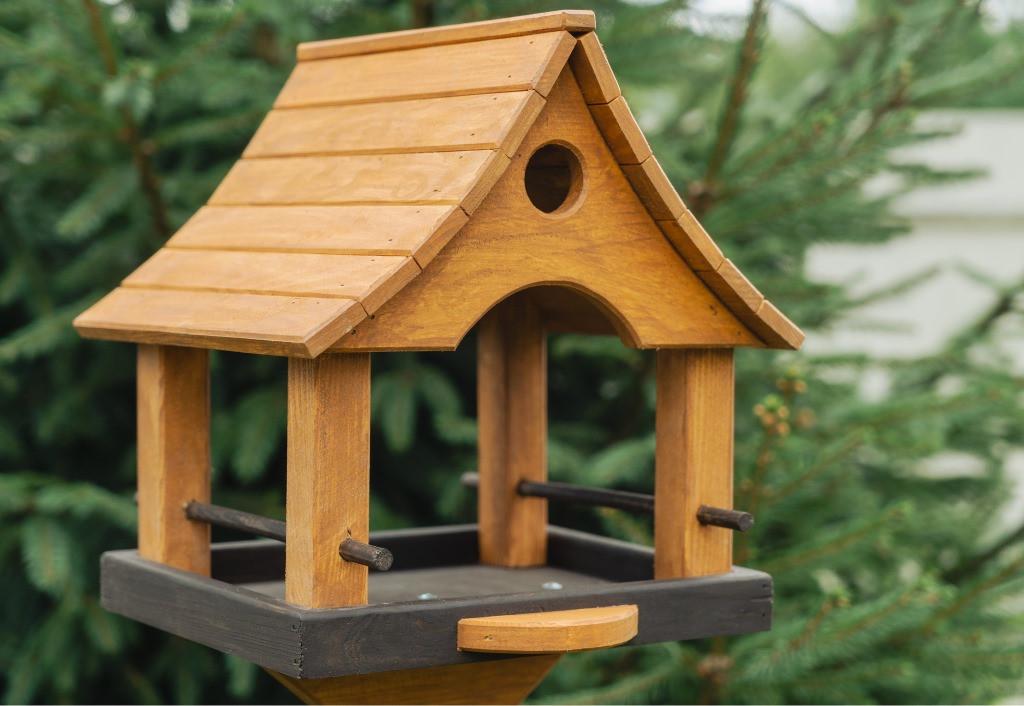 Кормушка для птиц и белок Сакура Коричневый из дерева 28×27×32 см на ножке 135 см Кормушка для птиц и белок Сакура Коричневый из дерева 28×27×32 см на ножке 135 см