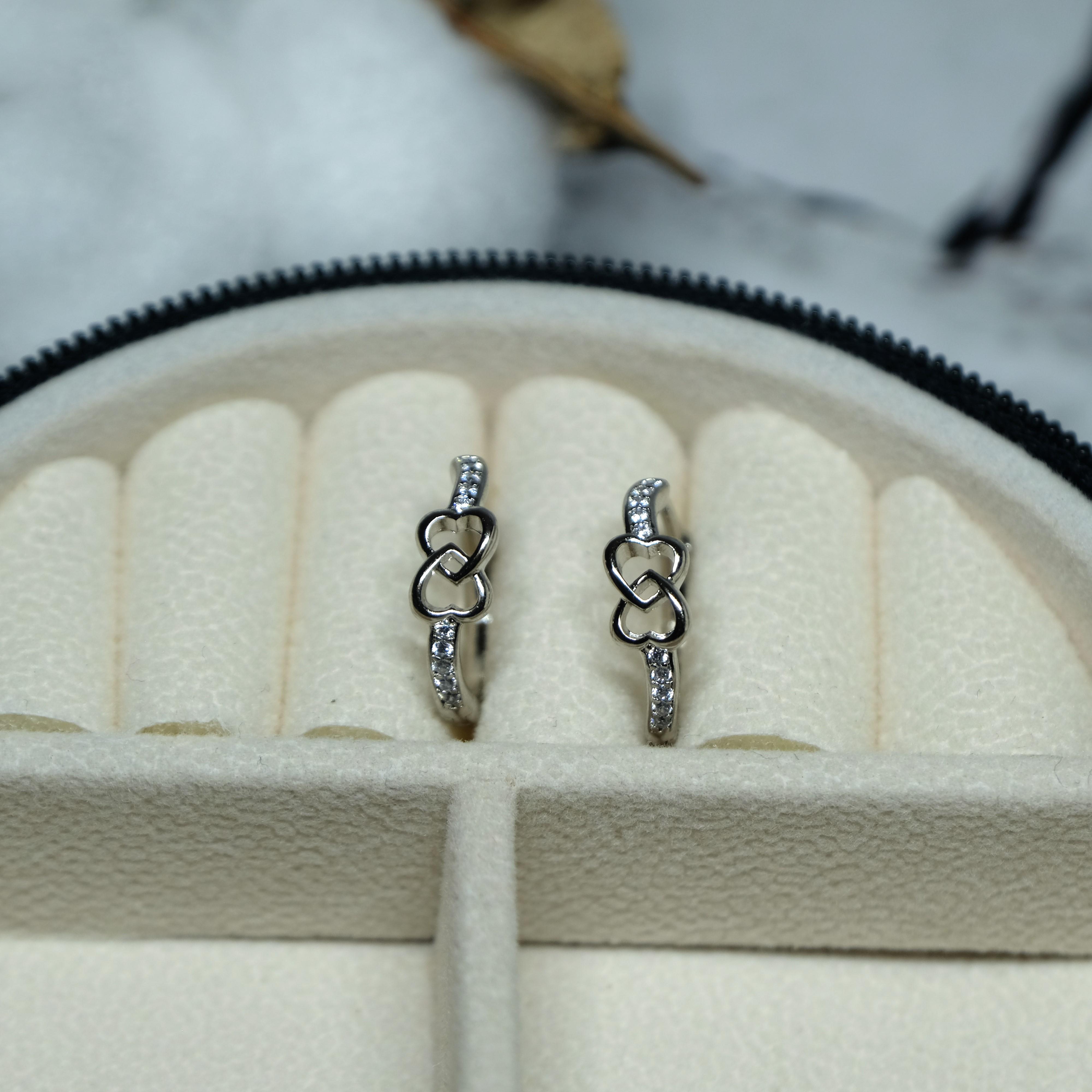 Сережки кольца Xuping Jewerly сердечки с белым цирконом из медицинского сплава родий 15х5 мм (XCP-272)