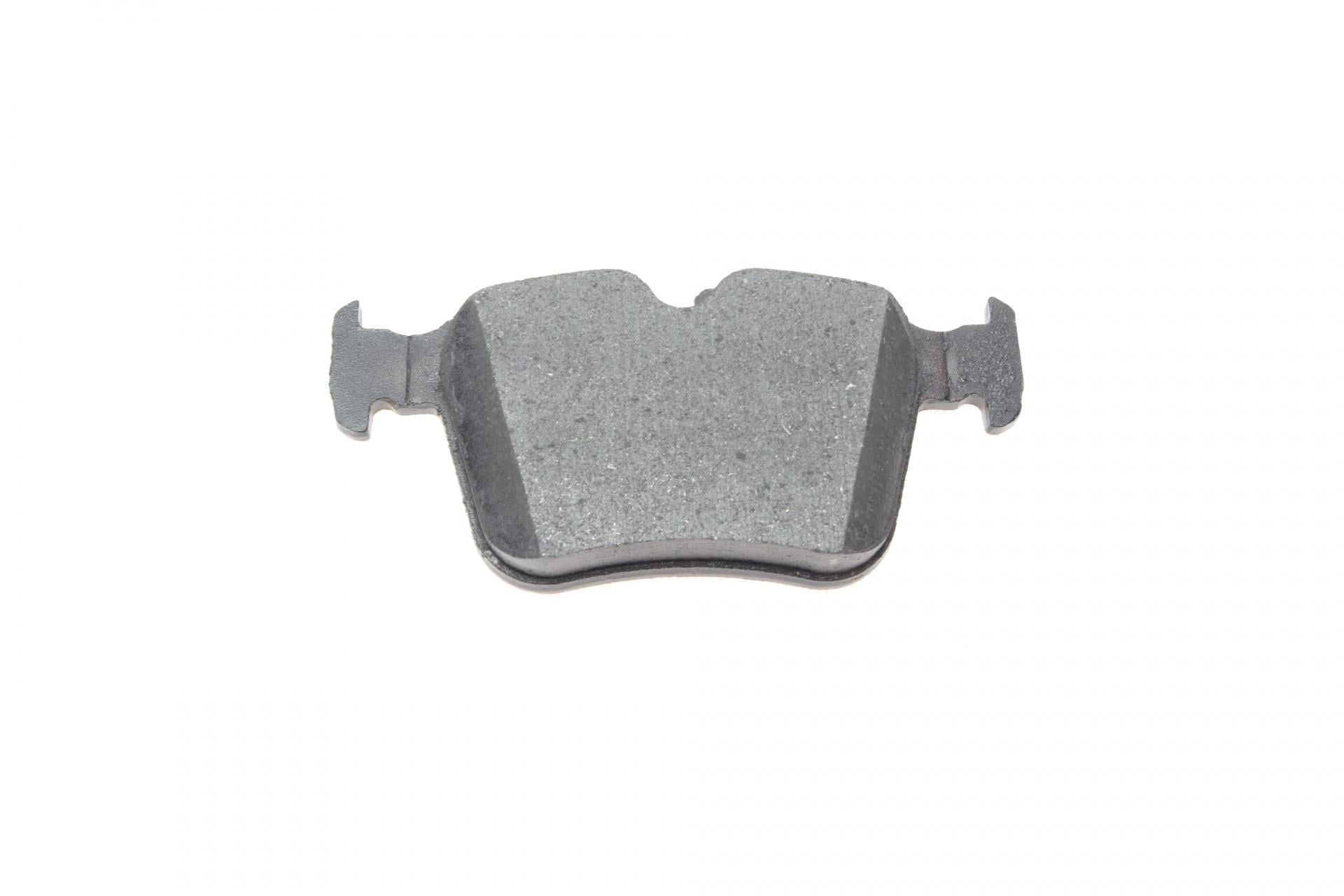 Колодки тормозные задние MB C-class W205/A205/S205/C205 14-0 986 495 394 Колодки тормозные задние MB C-class W205/A205/S205/C205 14-0 986 495 394