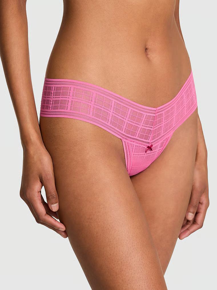 Трусики стринги Victoria's Secret The Lacie Plaid Lace Thong Panty M Розовый (27183979)