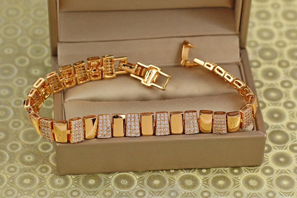 Браслет Xuping Jewelry Шелковый путь 17,5 см 8 мм Золотистый (31578028)