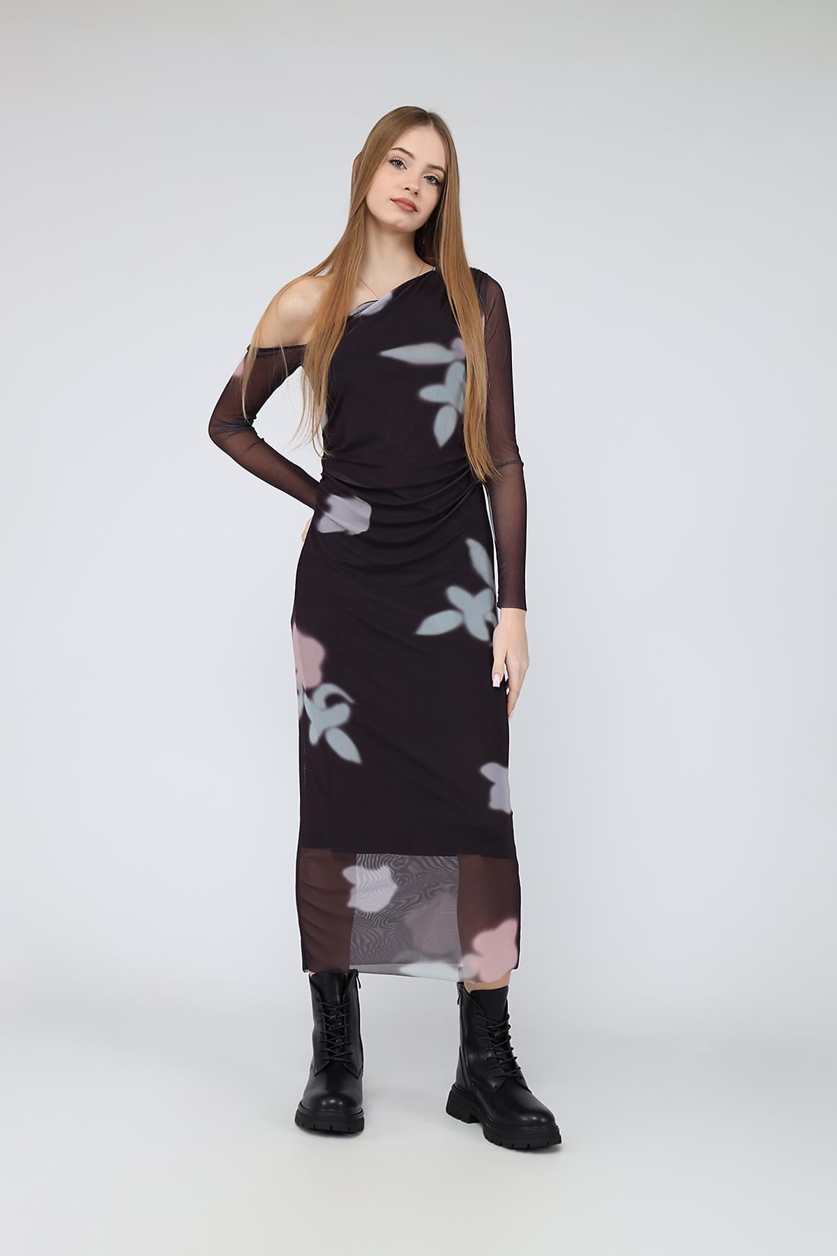 Платье женское Yuki ЦБ-00287899 р. 46 Черный (SKT001093073)