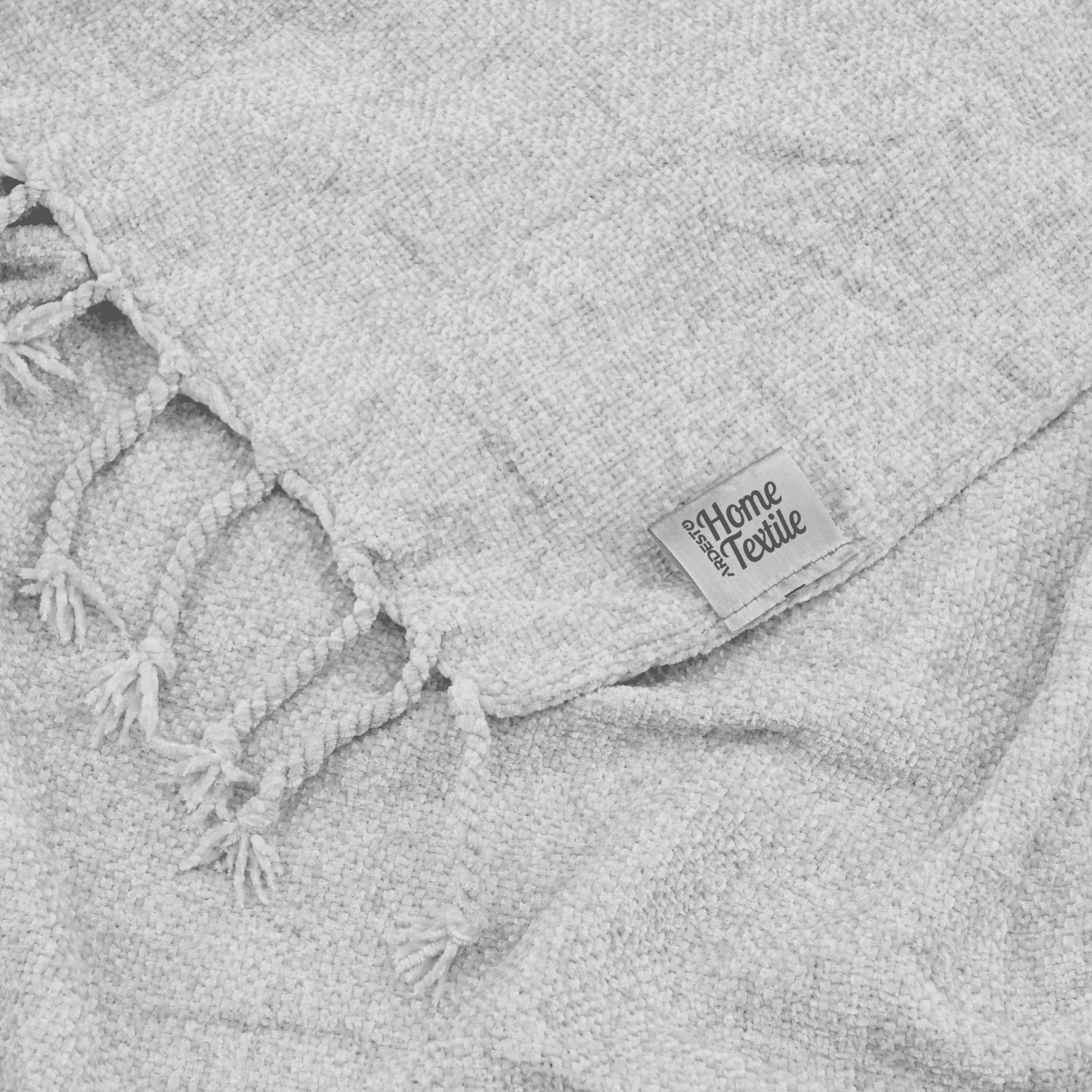 Плед м'який Ardesto Chenille зі 100% поліестеру 140х190 см Світло-Сірий (ART0201CH) - фото 6 Плед м'який Ardesto Chenille зі 100% поліестеру 140х190 см Світло-Сірий (ART0201CH) - фото 6