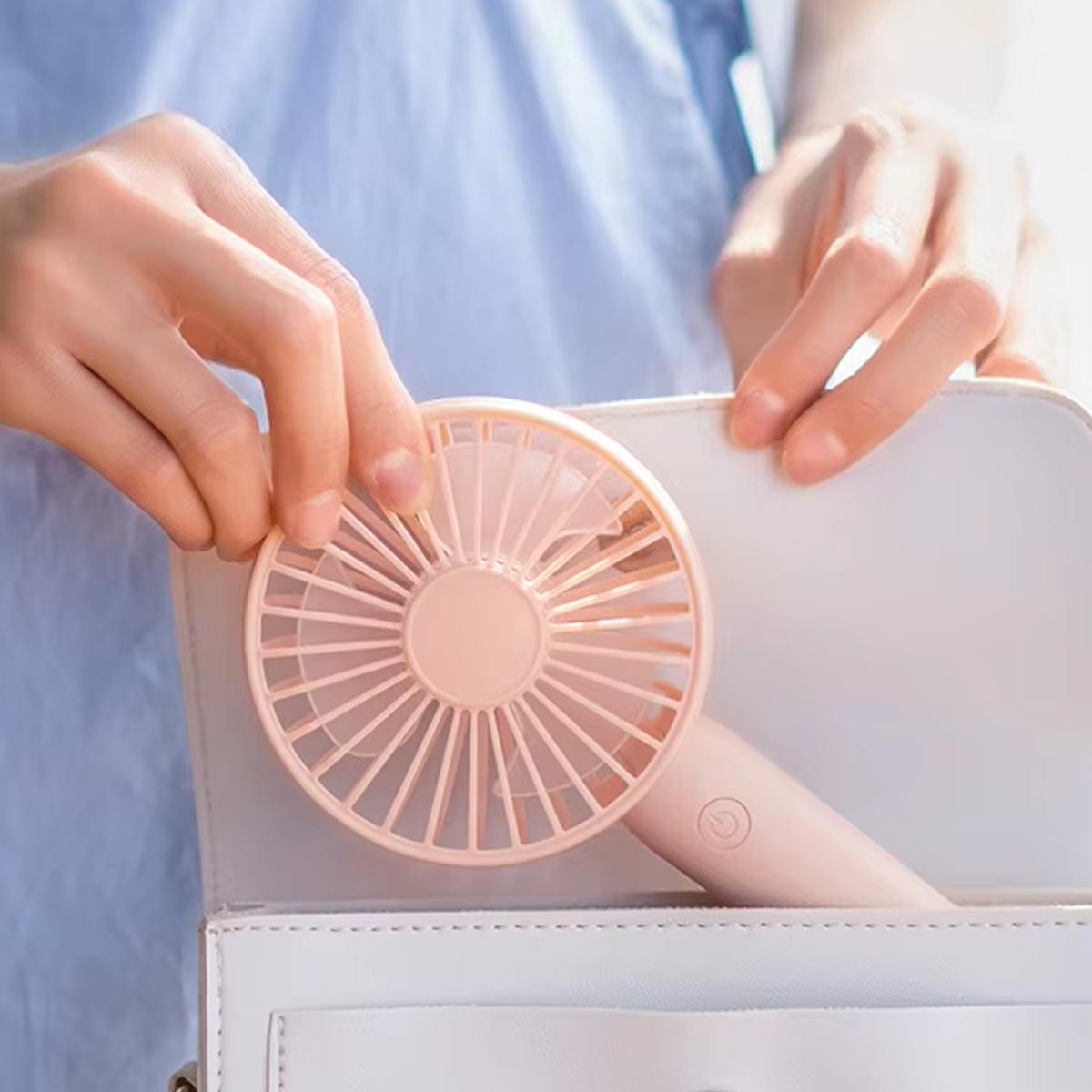 Портативний USB міні вентилятор Eternal Classics Акумулятор Li-Ion 18650 mAh 3,7V 4,5W Blue (200304) - фото 4 Портативний USB міні вентилятор Eternal Classics Акумулятор Li-Ion 18650 mAh 3,7V 4,5W Blue (200304) - фото 4