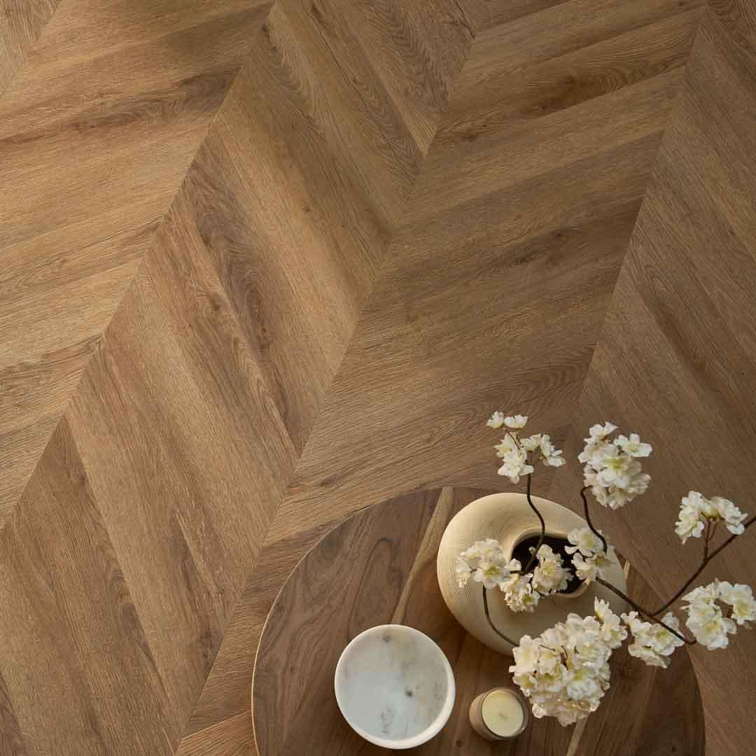 Пол виниловый SPC AFIRMAX Arbiton SHEVRON Garda Oak CLC 42702