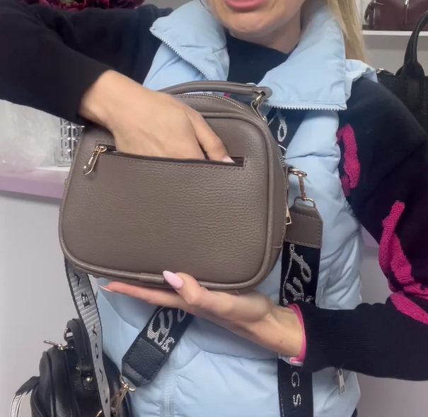 Сумка женская кросс-боди маленькая из экокожи через плечо на широком ремне Капучино - фото 10 Сумка женская кросс-боди маленькая из экокожи через плечо на широком ремне Капучино - фото 10