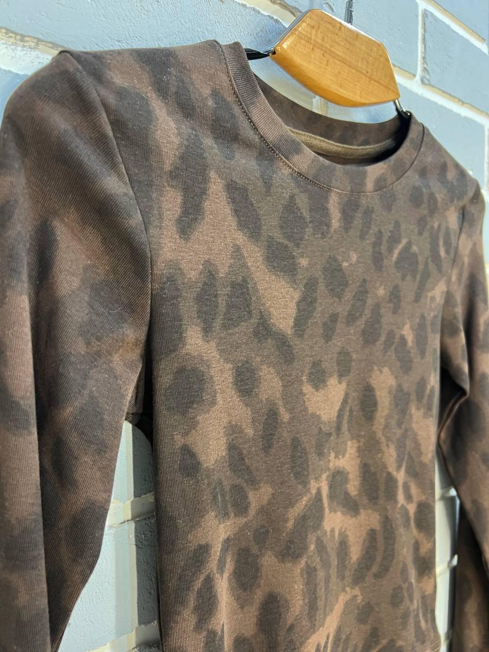 Реглан жіночий A-N 993 лонгслів леопардовий принт OS Коричневий (3187) - фото 7 Реглан жіночий A-N 993 лонгслів леопардовий принт OS Коричневий (3187) - фото 7