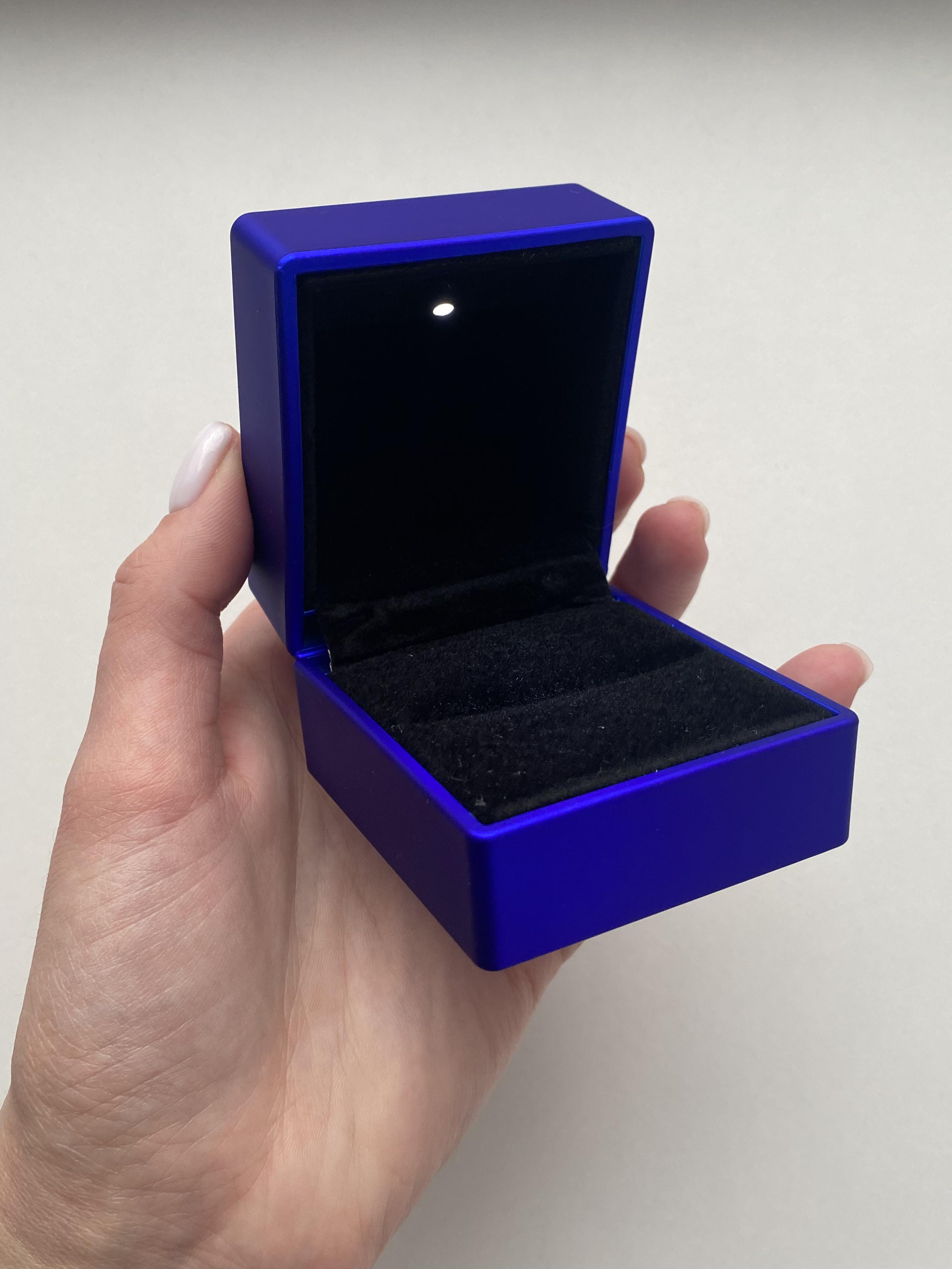 Коробочка для кольца Marry Me с подсветкой (601072) - фото 5 Коробочка для кольца Marry Me с подсветкой (601072) - фото 5