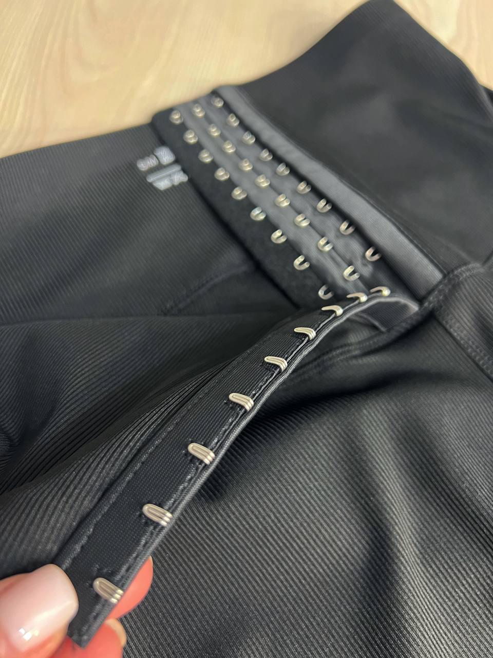 Лосини жіночі Kenalin D2 корсет на гачках в рубчик тонкі L/XL Чорний (3968) - фото 2 Лосини жіночі Kenalin D2 корсет на гачках в рубчик тонкі L/XL Чорний (3968) - фото 2