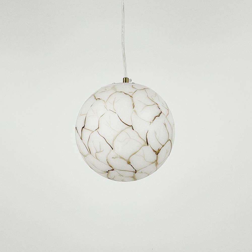 Підвісний світильник з імітацією Місяця Ø 20 см (S008-200) - фото 2 Підвісний світильник з імітацією Місяця Ø 20 см (S008-200) - фото 2