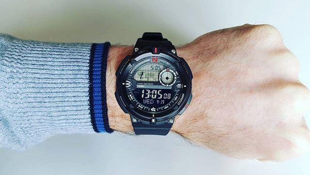 Наручний годинник чоловічий Casio SGW-600H-1B з компасом і термометром (22059385) - фото 6 Наручний годинник чоловічий Casio SGW-600H-1B з компасом і термометром (22059385) - фото 6