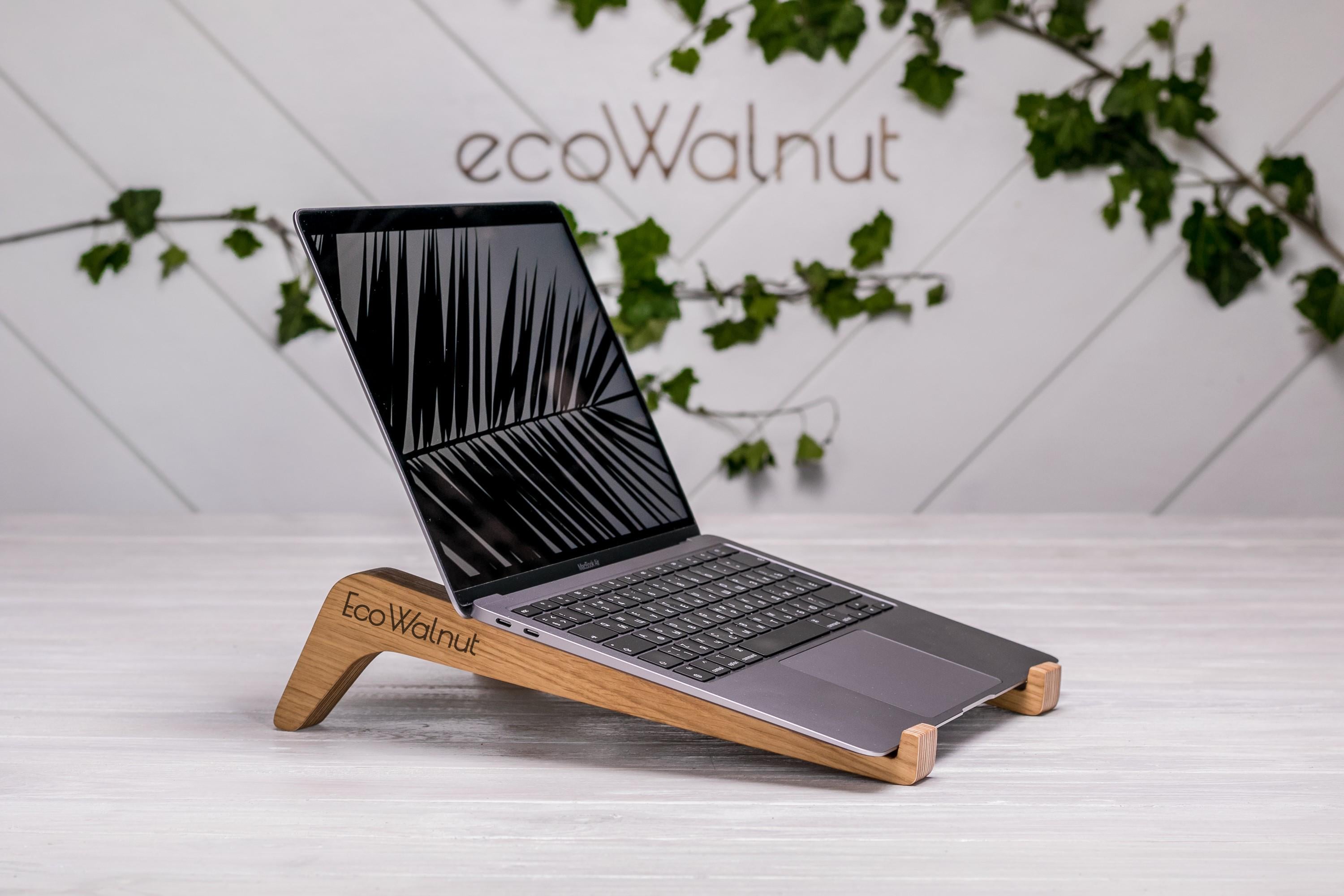 Підставка настільна EcoWalnut із дерева для ноутбука з ім'ям/логотипом (AW-5)