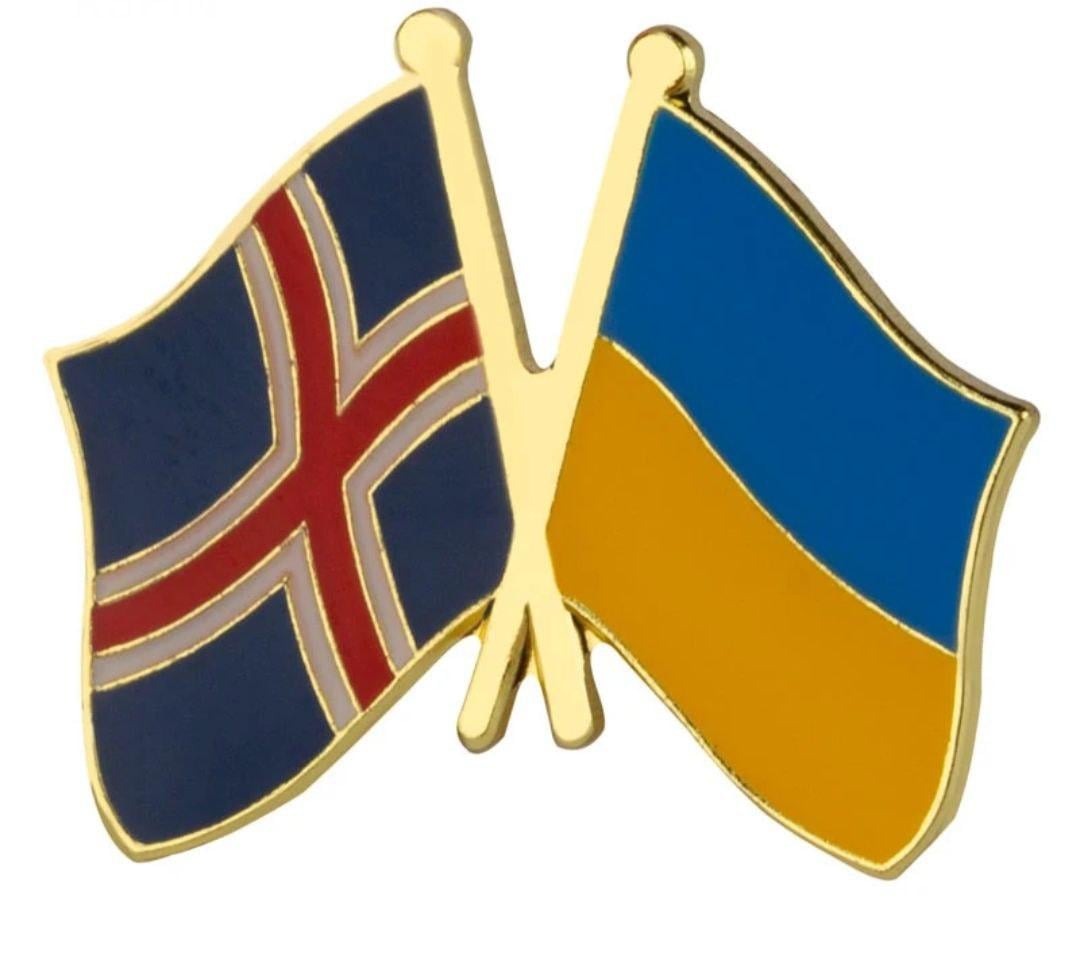 Значок-пин двойной friendship flag Украина-Исландия