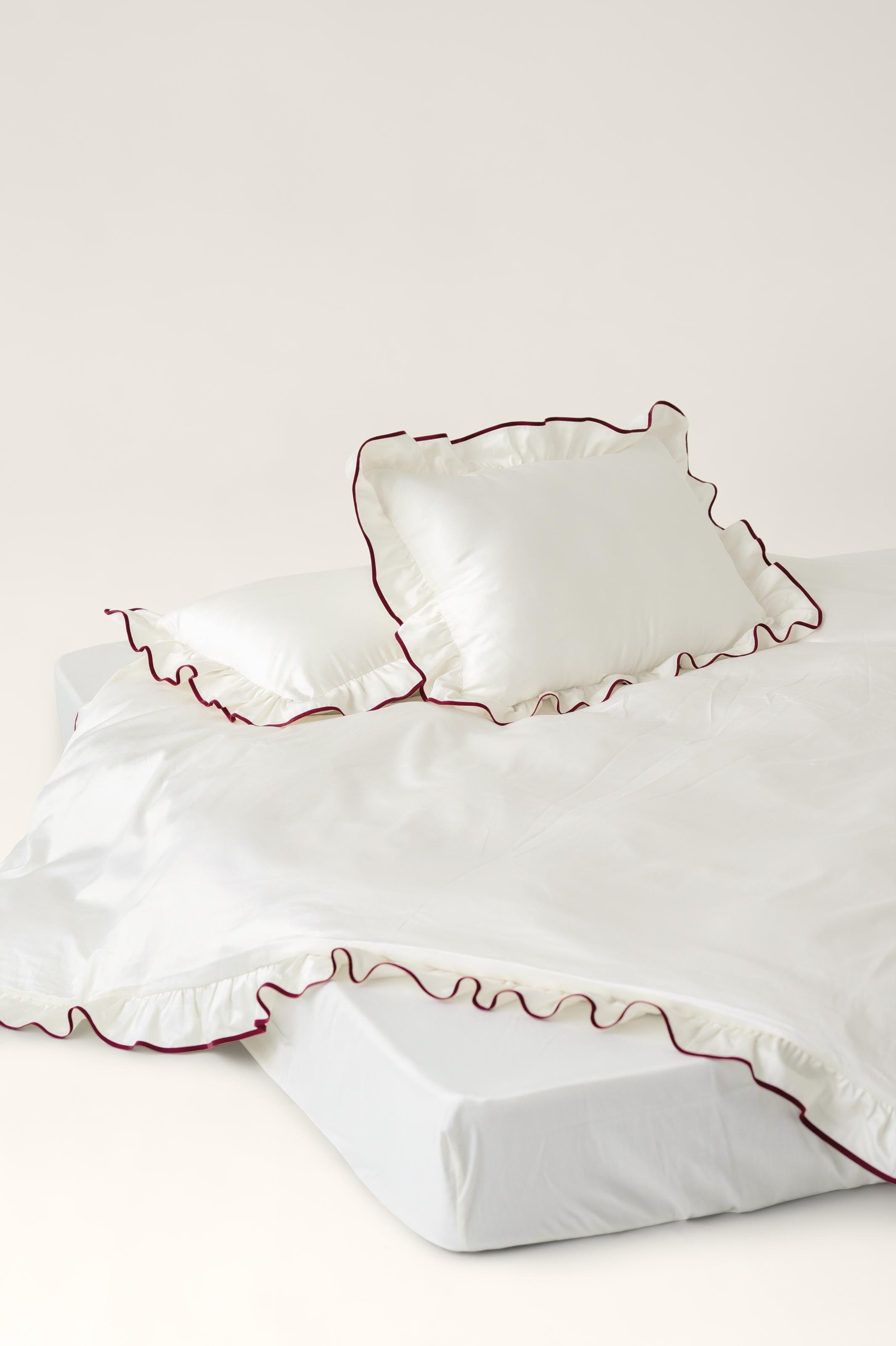 Комплект постельного белья Beni двуспальный сатин с рюшами и кантом Белый (27258921)