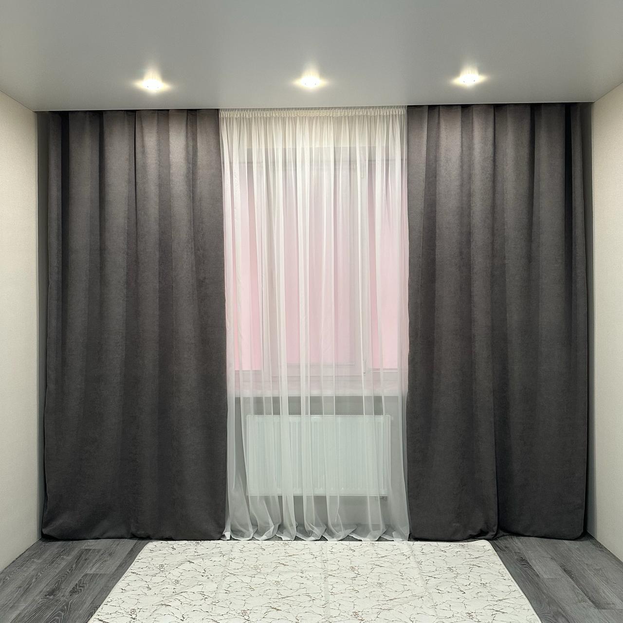 Комплект штор микровелюр 2 шт. 1,5х2,7 м готовые на шторной тесьме 6 см Графитовый (petek-V69) - фото 1