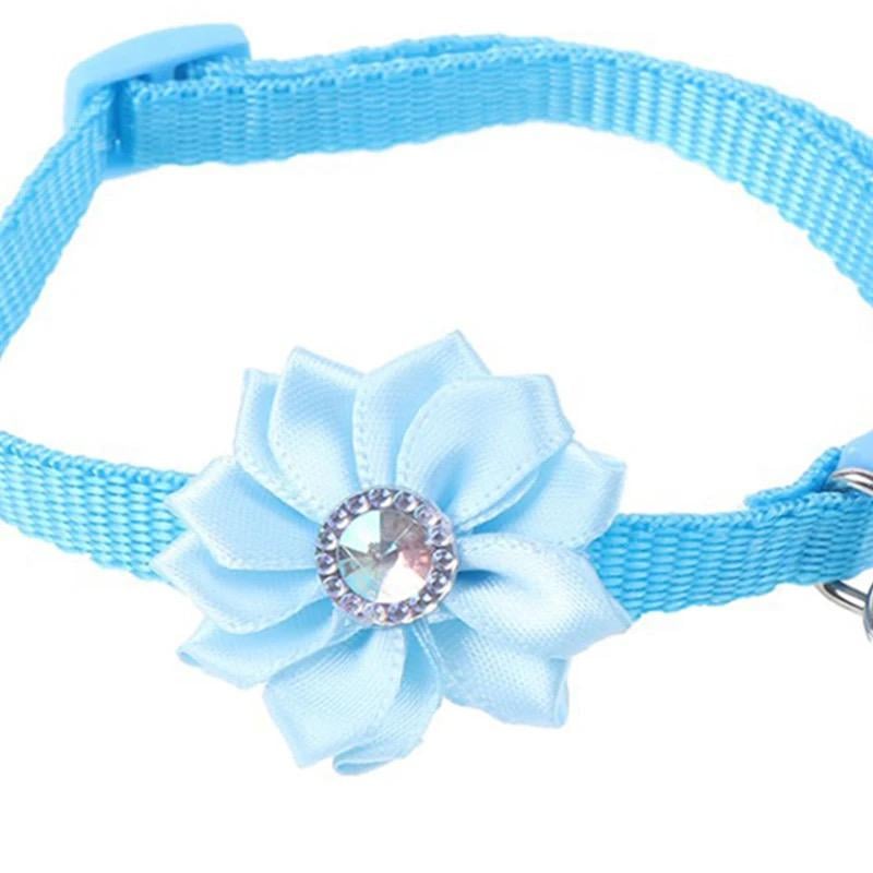 Ошейник для собак и котов Flower 19-32 см Light blue