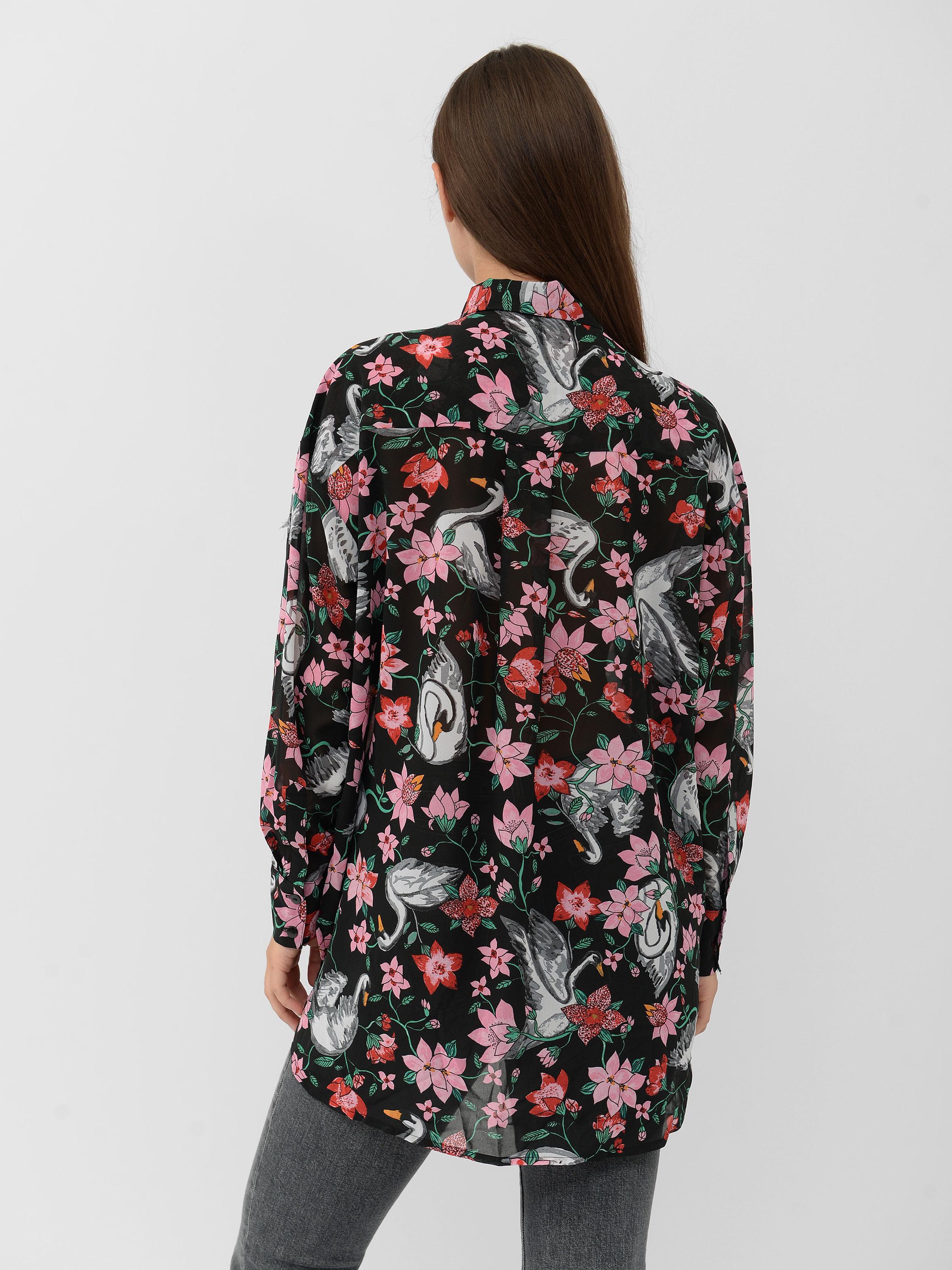 Блуза Monki Цветы S Черный (5032266) - фото 2 Блуза Monki Цветы S Черный (5032266) - фото 2